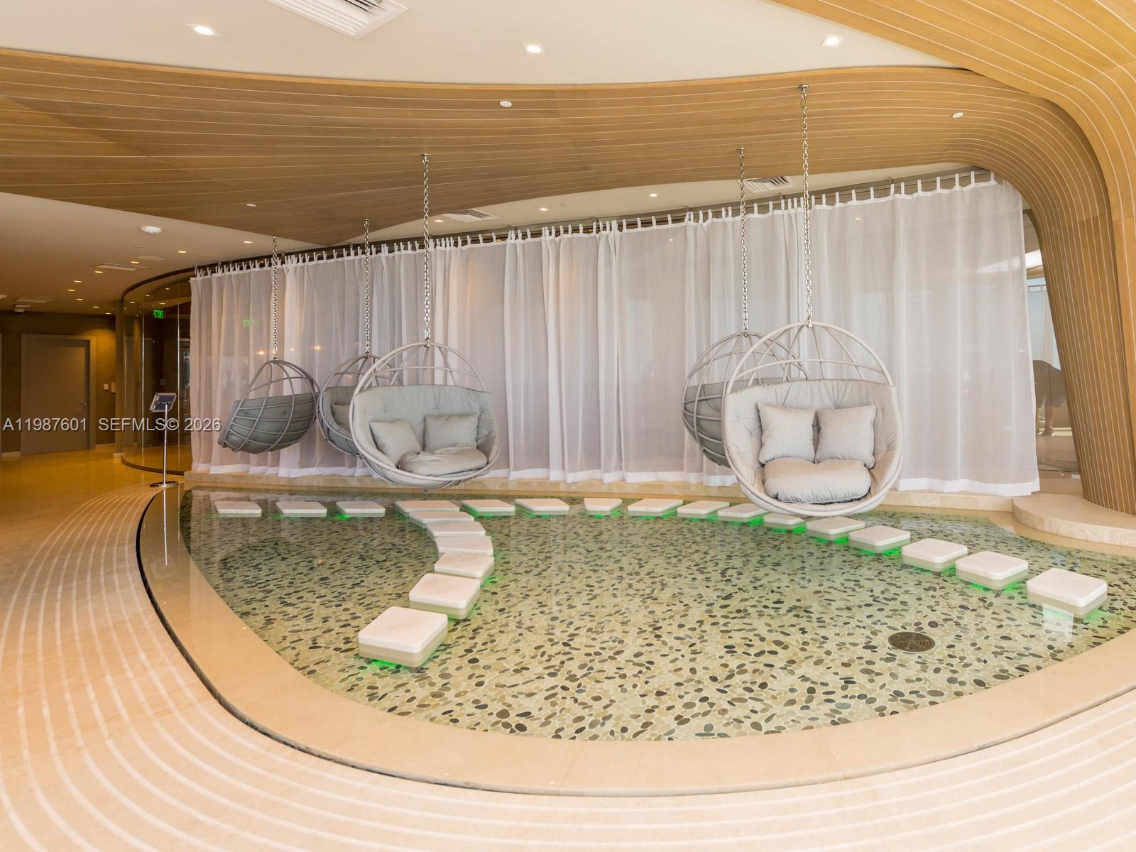 1000 Brickell Plz #4104 Miami, FL 33131