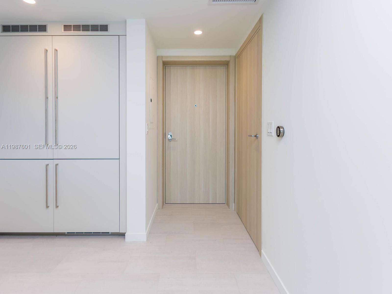 1000 Brickell Plz #4104 Miami, FL 33131