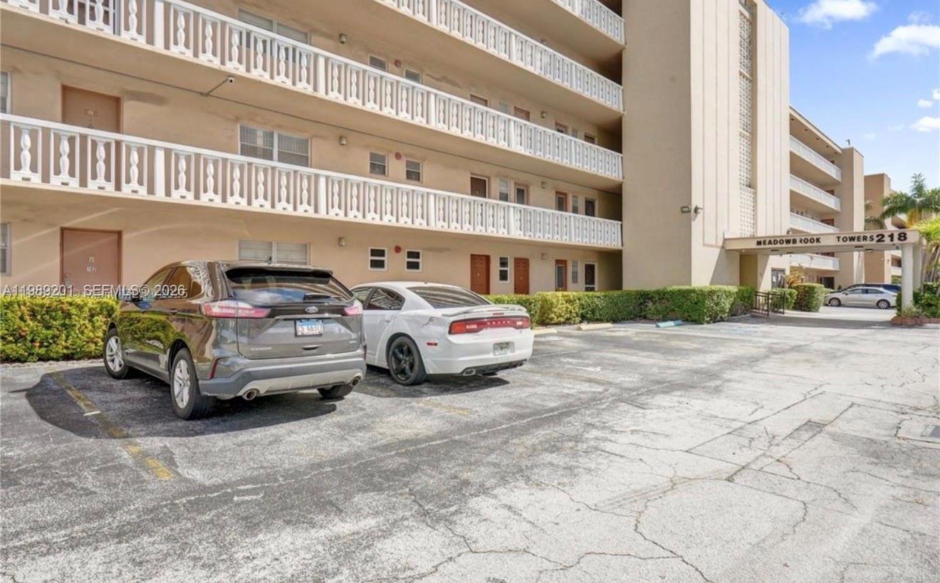 218 NE 12th Ave #302