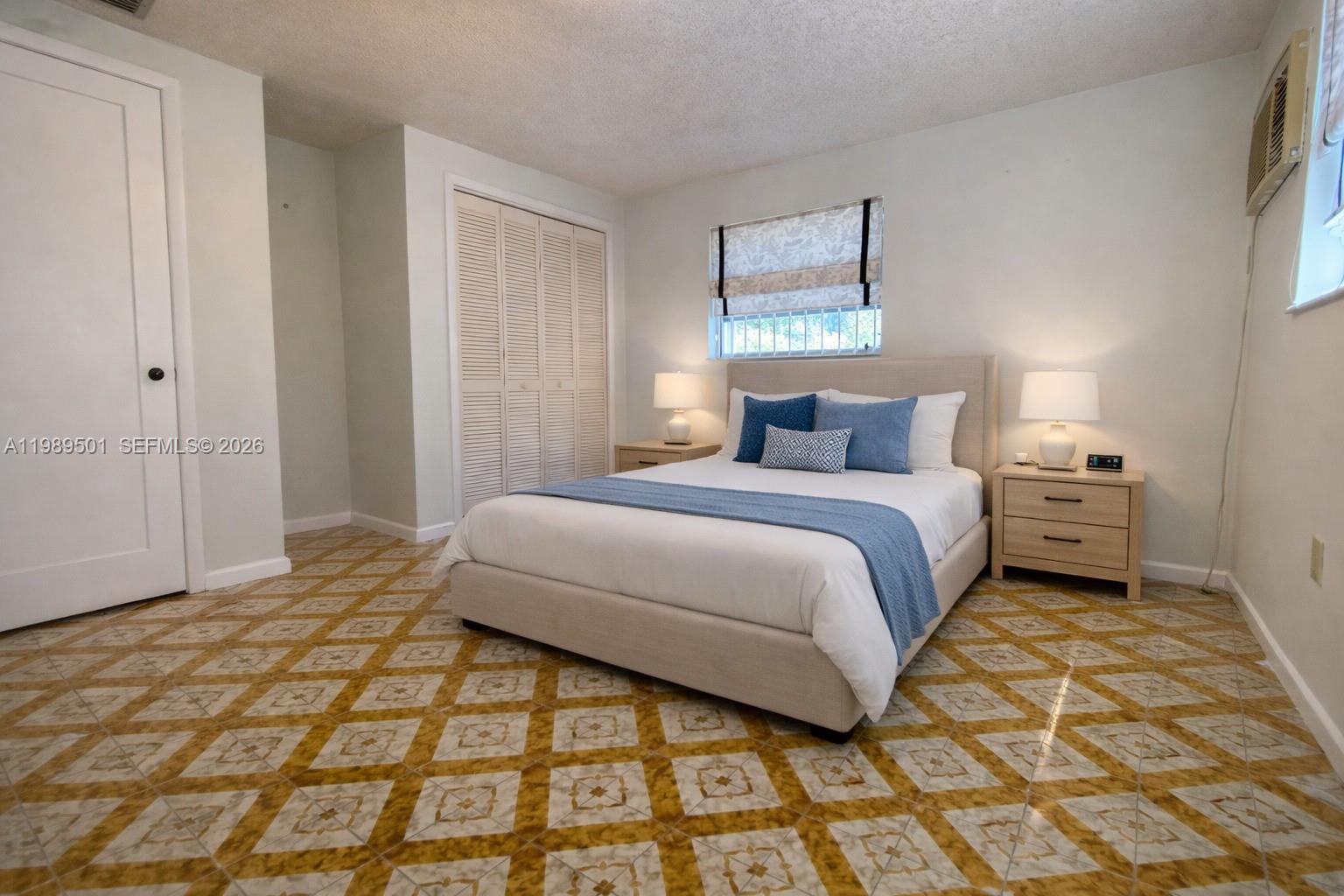 3300-3302 SW 10th St Miami, FL 33135