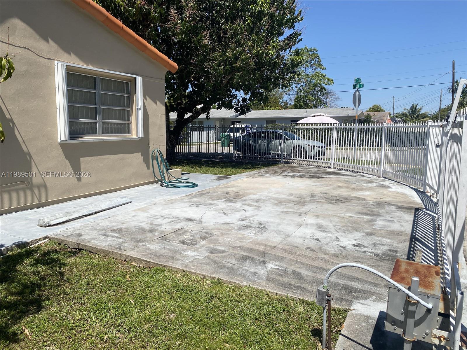 3300-3302 SW 10th St Miami, FL 33135