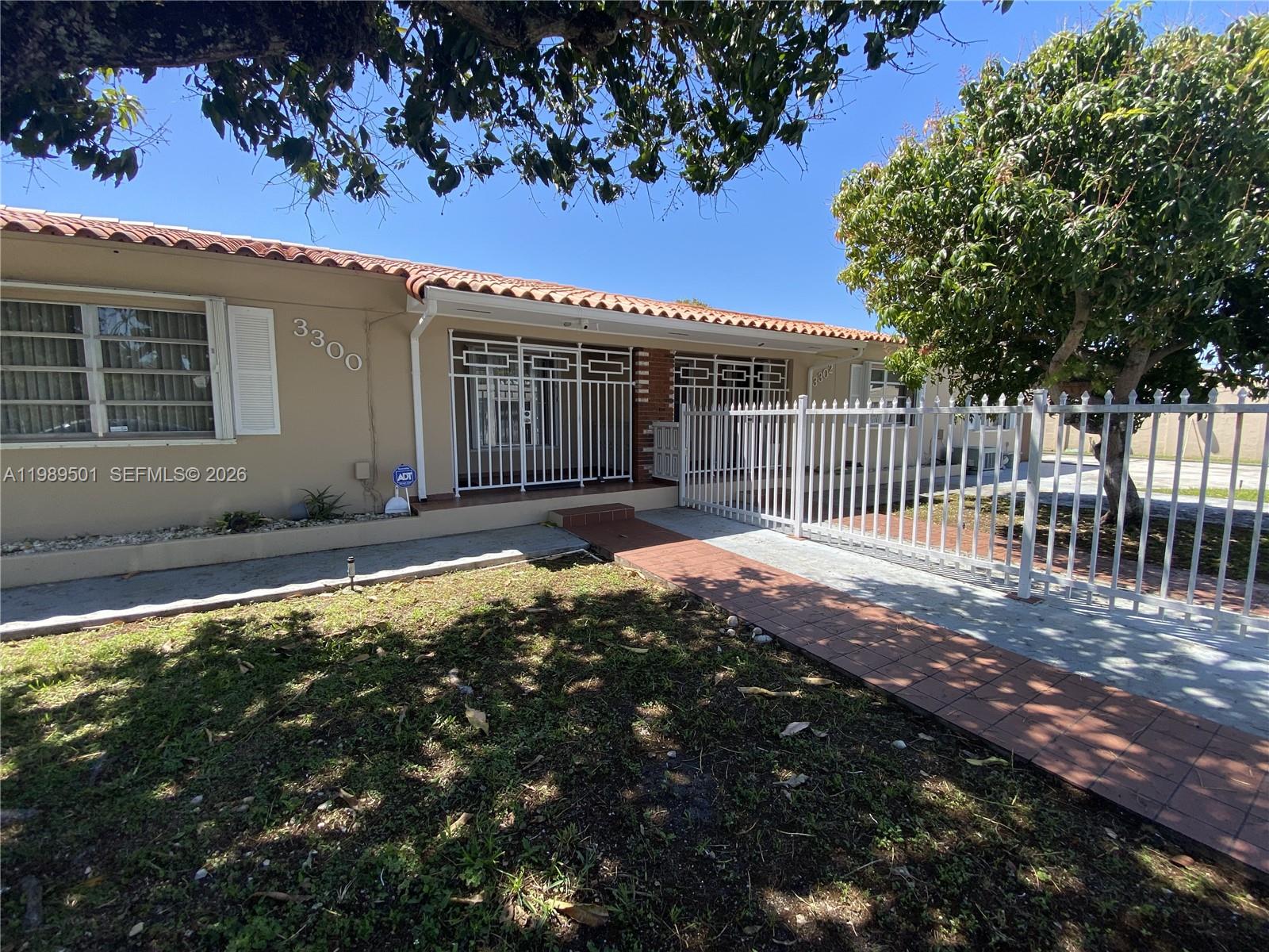 3300-3302 SW 10th St Miami, FL 33135