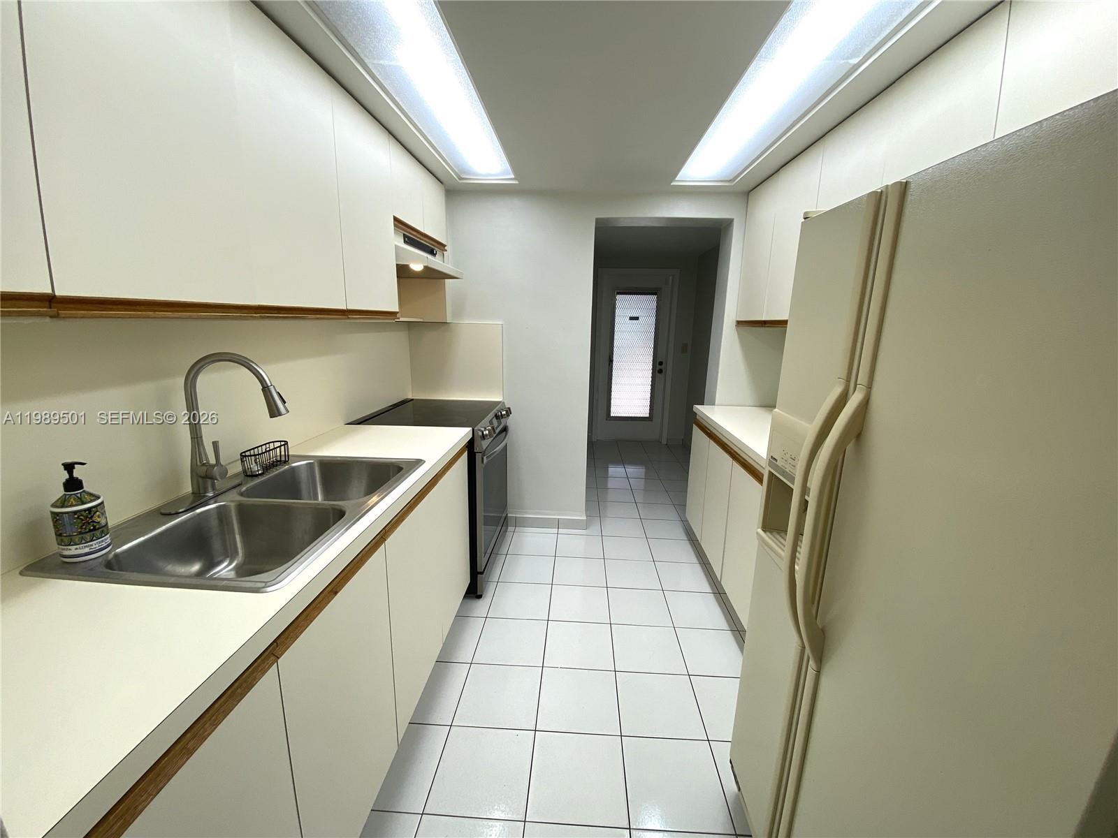 3300-3302 SW 10th St Miami, FL 33135