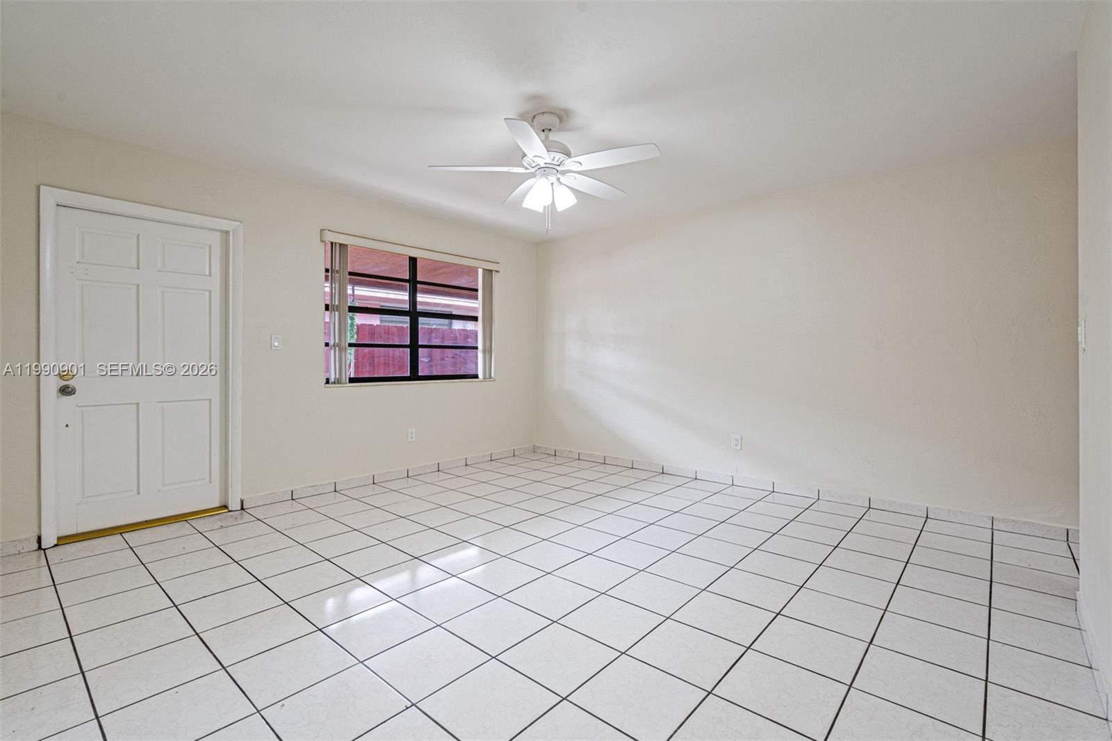 1028 W 30th St #1028 Hialeah, FL 33012