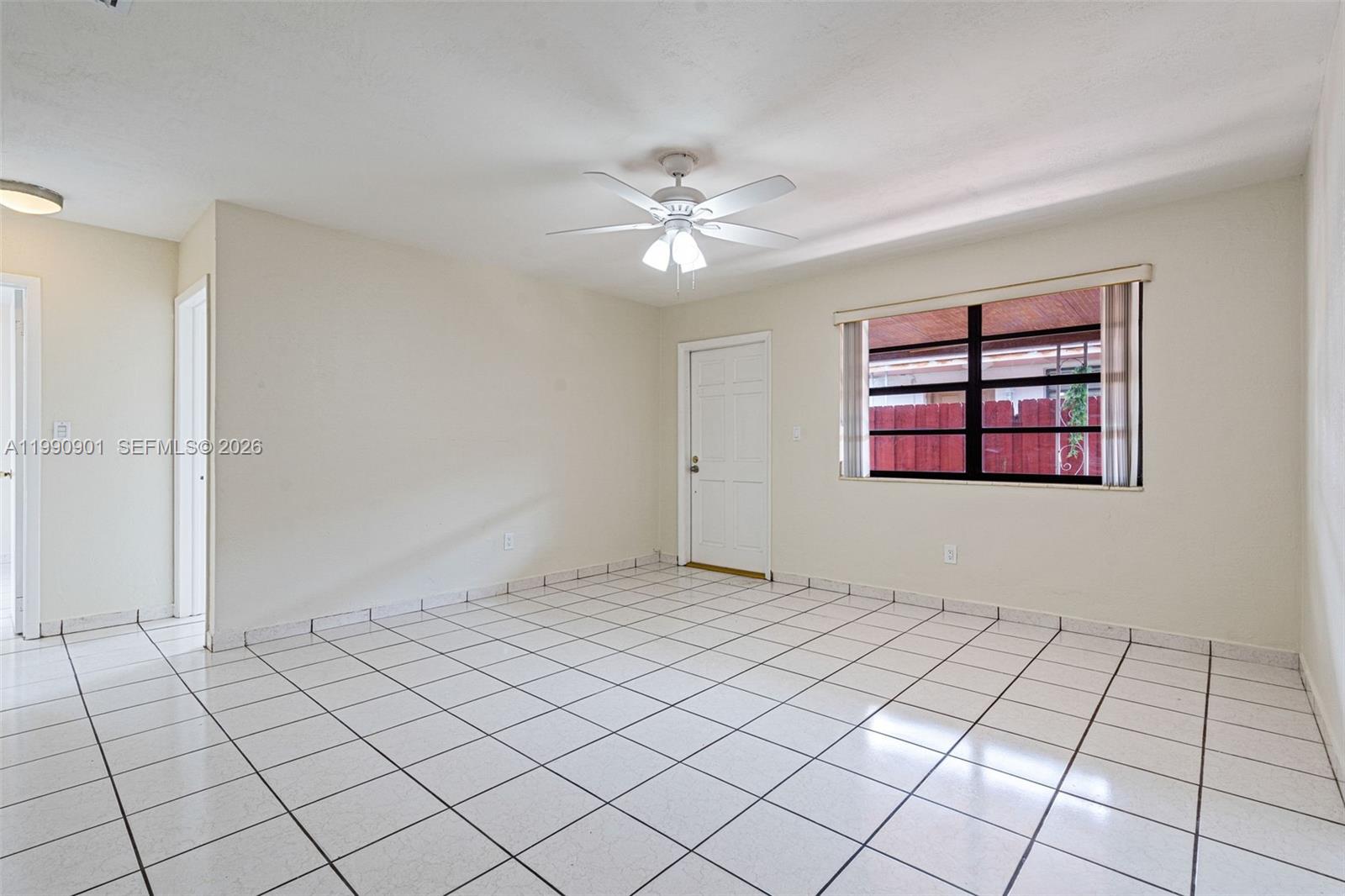 1028 W 30th St #1028 Hialeah, FL 33012