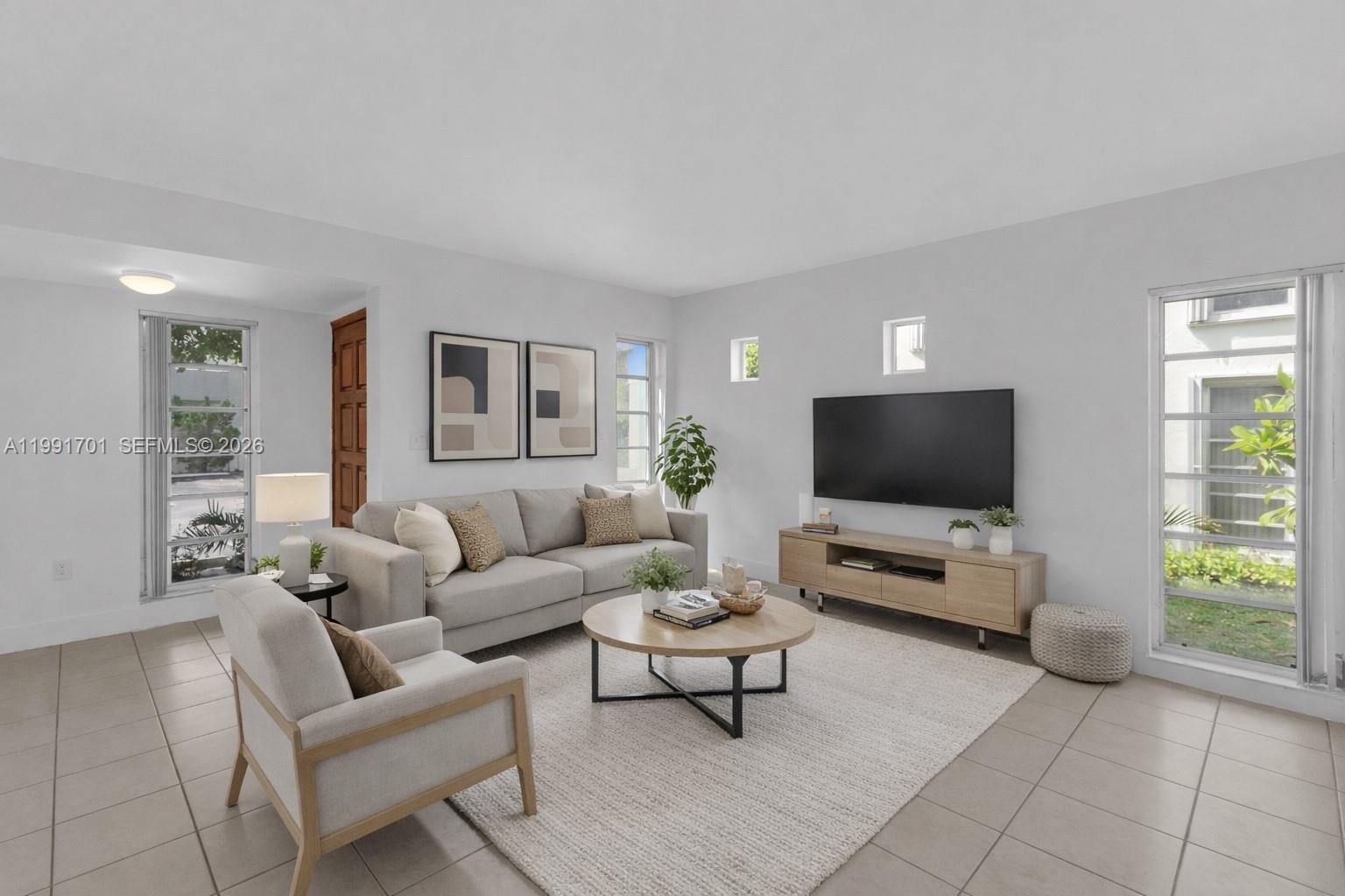 3599 SW 17th St #3599 Miami, FL 33145