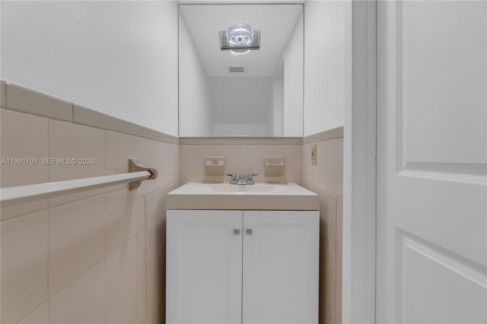 3599 SW 17th St #3599 Miami, FL 33145