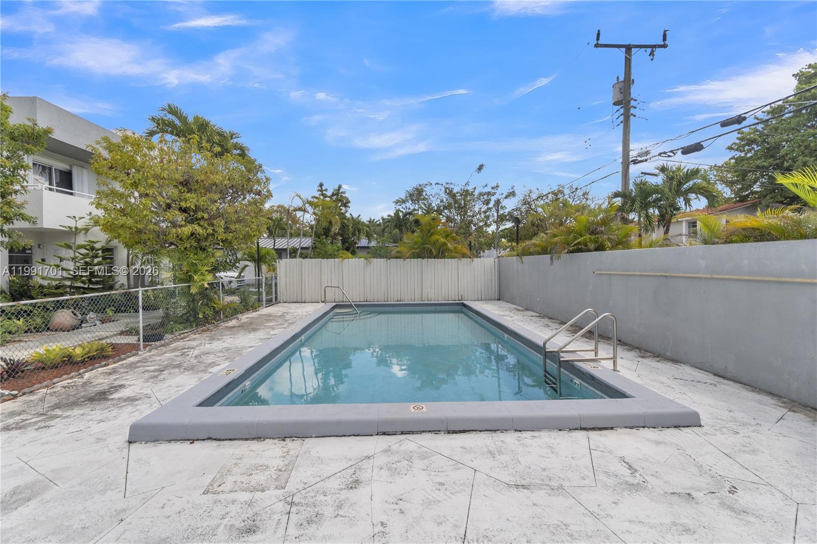 3599 SW 17th St #3599 Miami, FL 33145