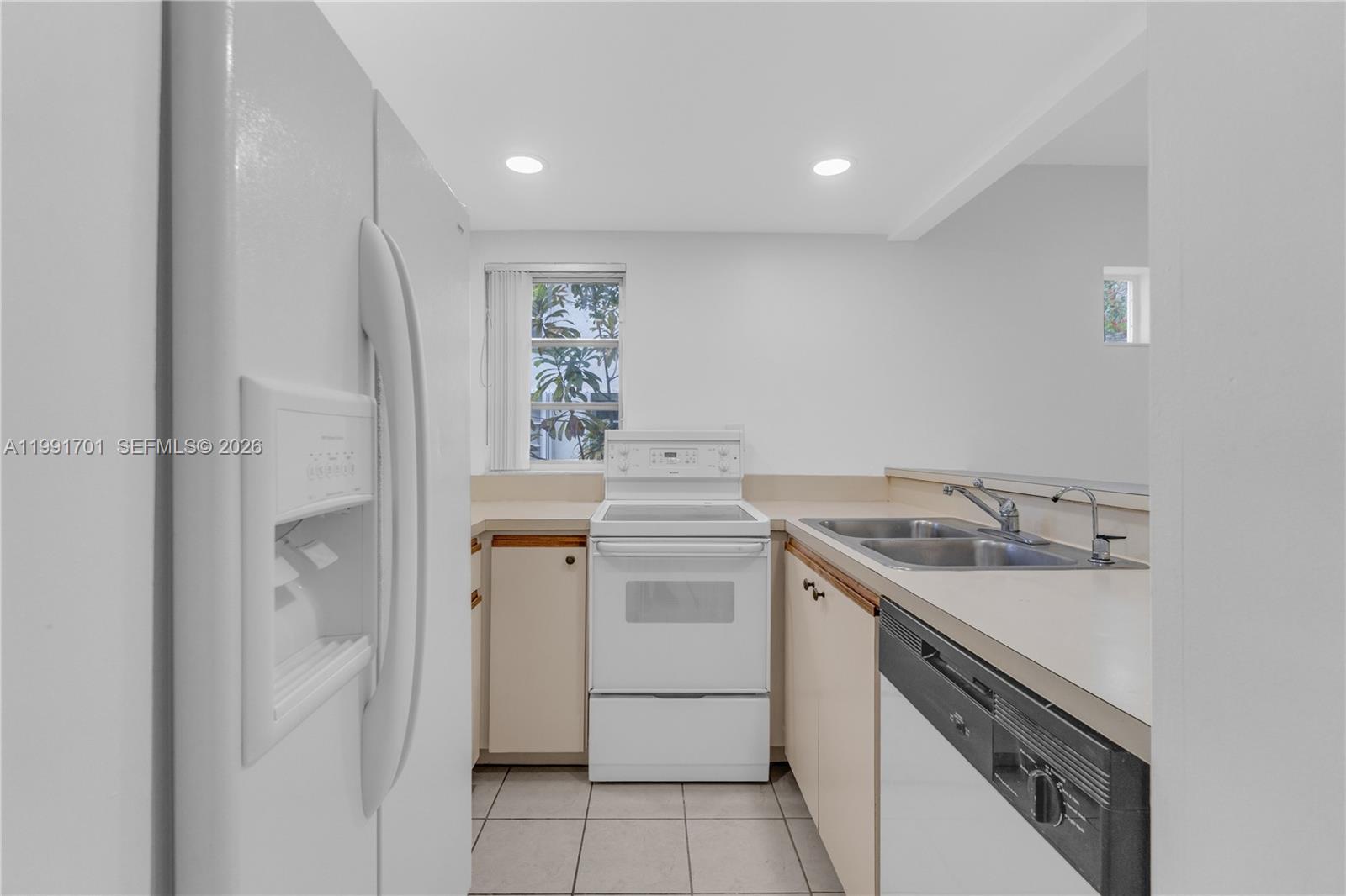 3599 SW 17th St #3599 Miami, FL 33145