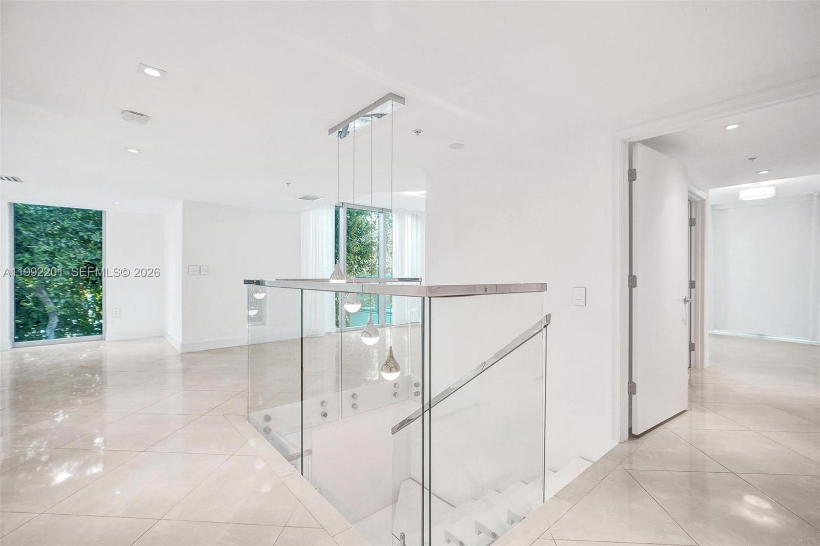 image Eloquence on the Bay9