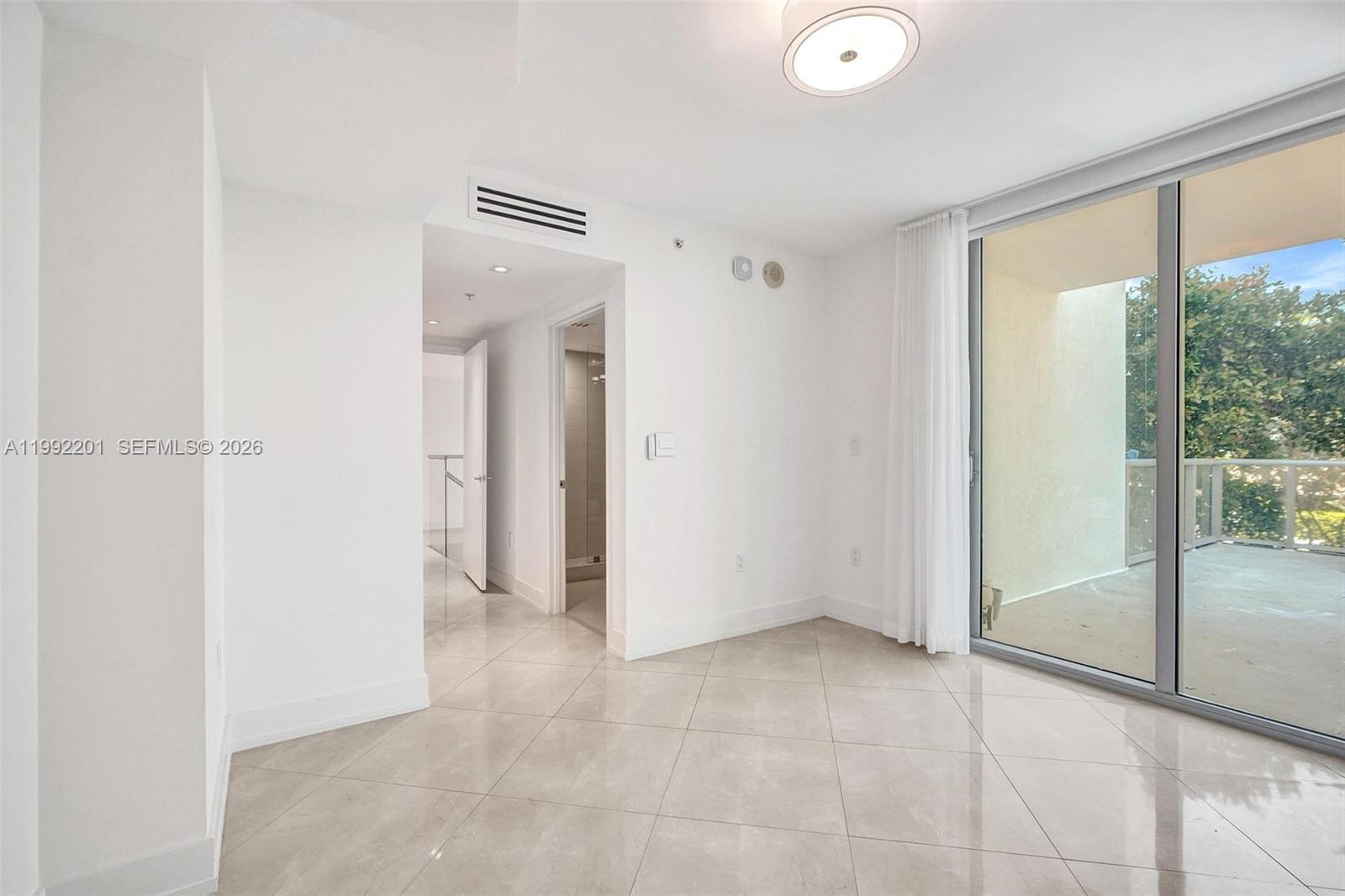 image Eloquence on the Bay10