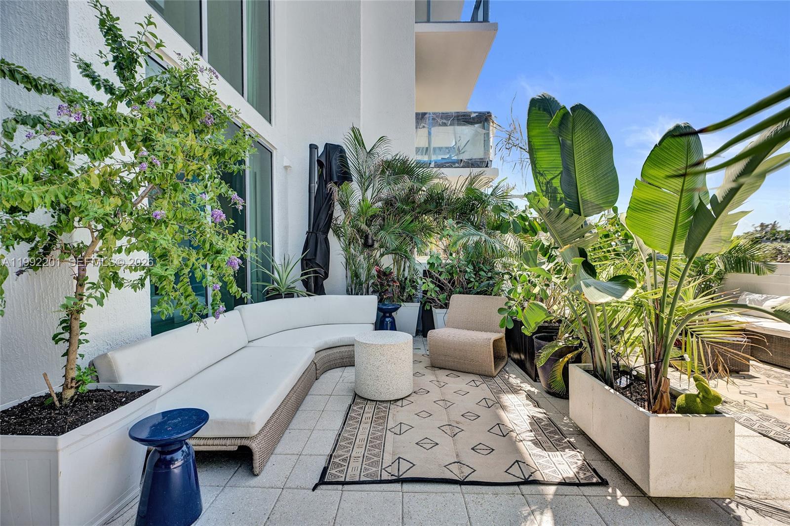 image Eloquence on the Bay21