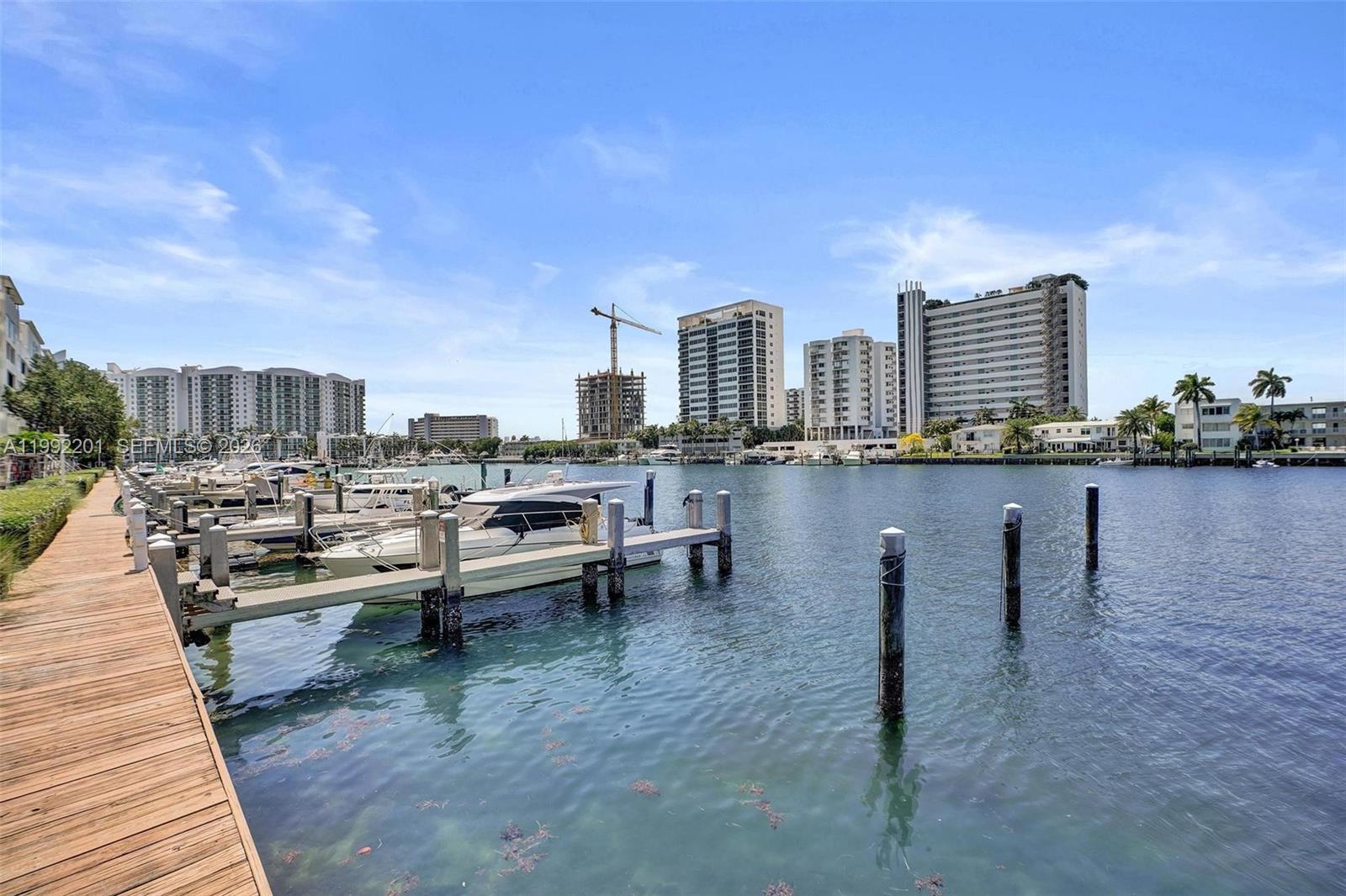 image Eloquence on the Bay24