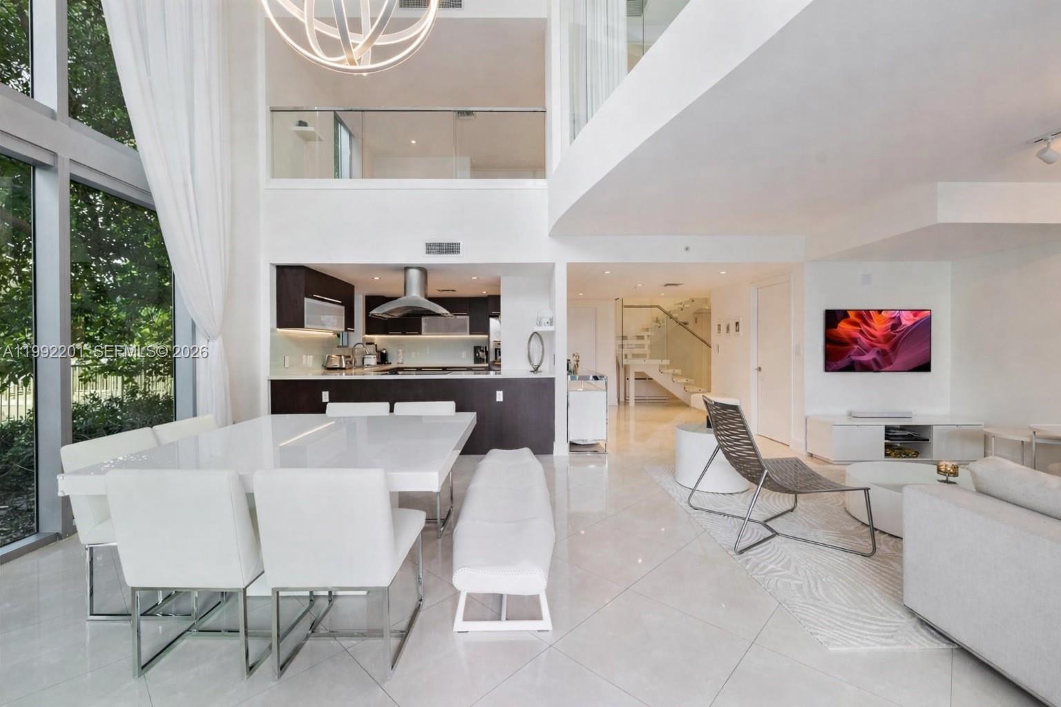 image Eloquence on the Bay2