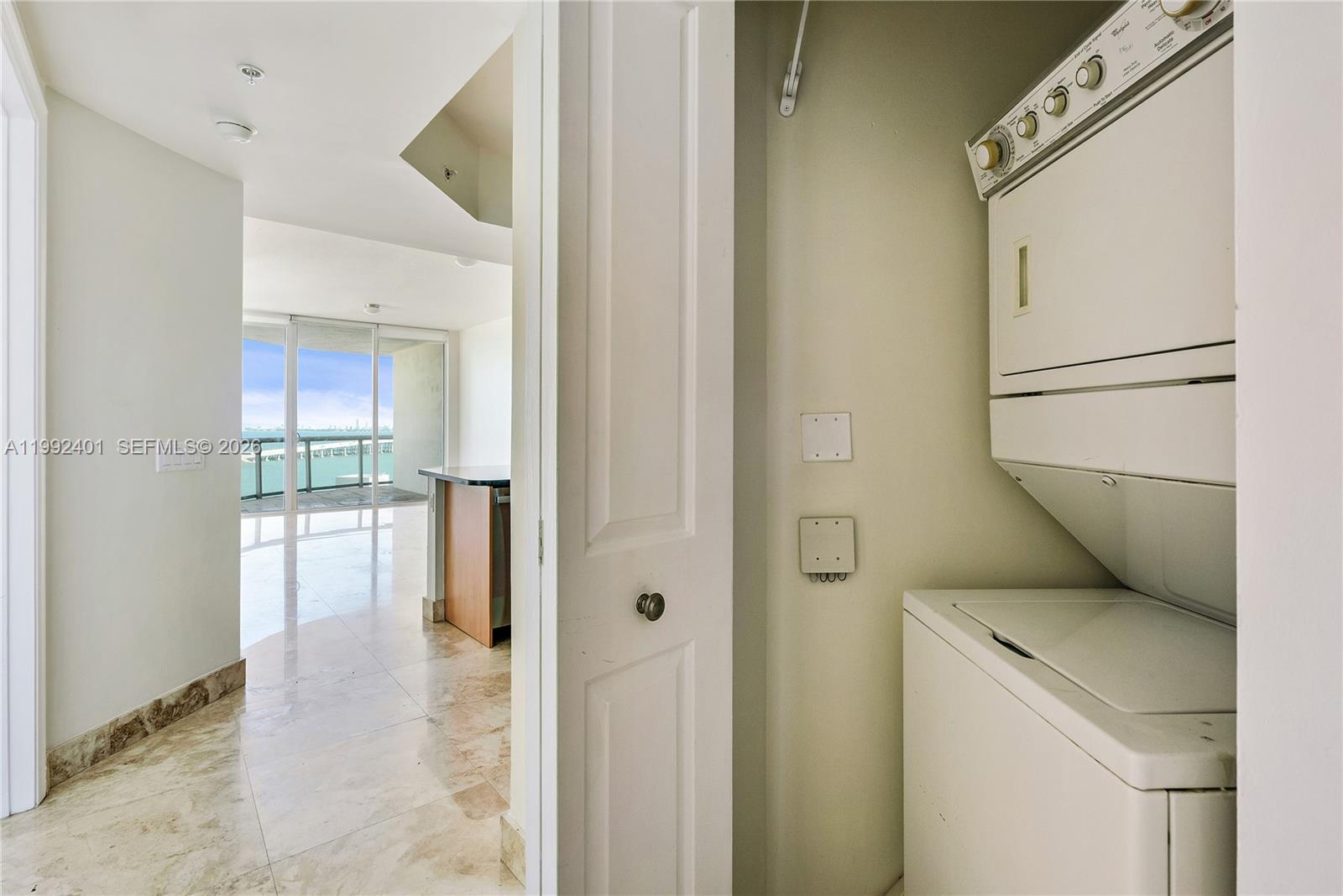 image Platinum Condominium12