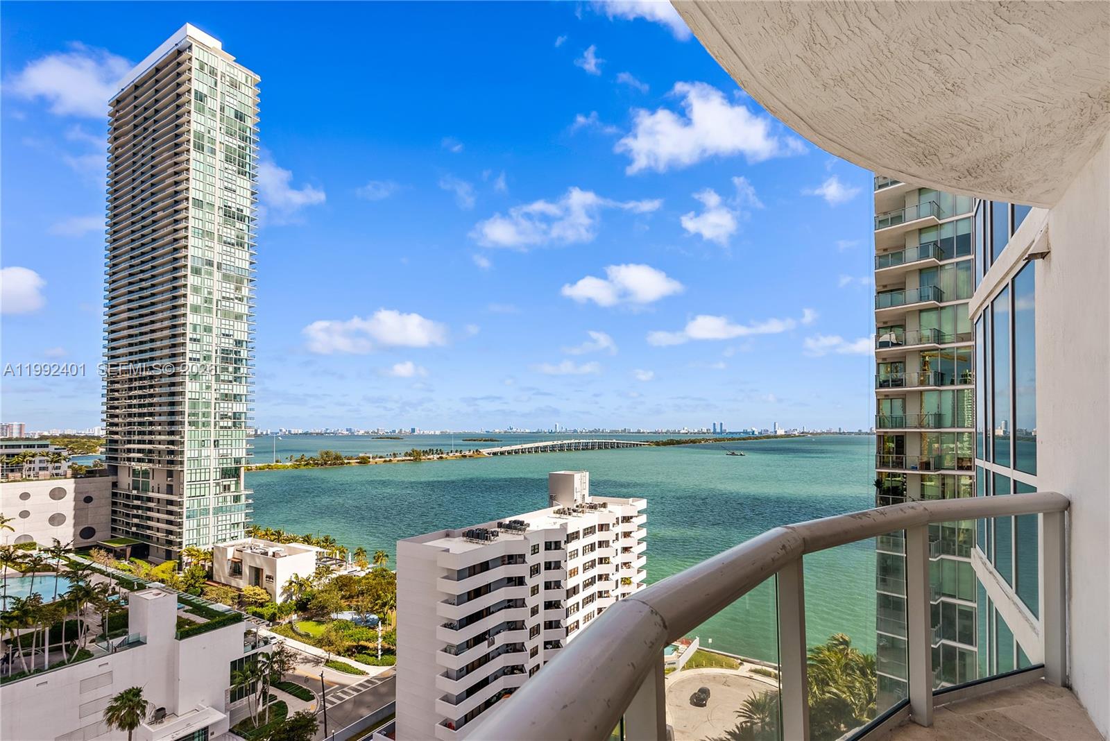 image Platinum Condominium14