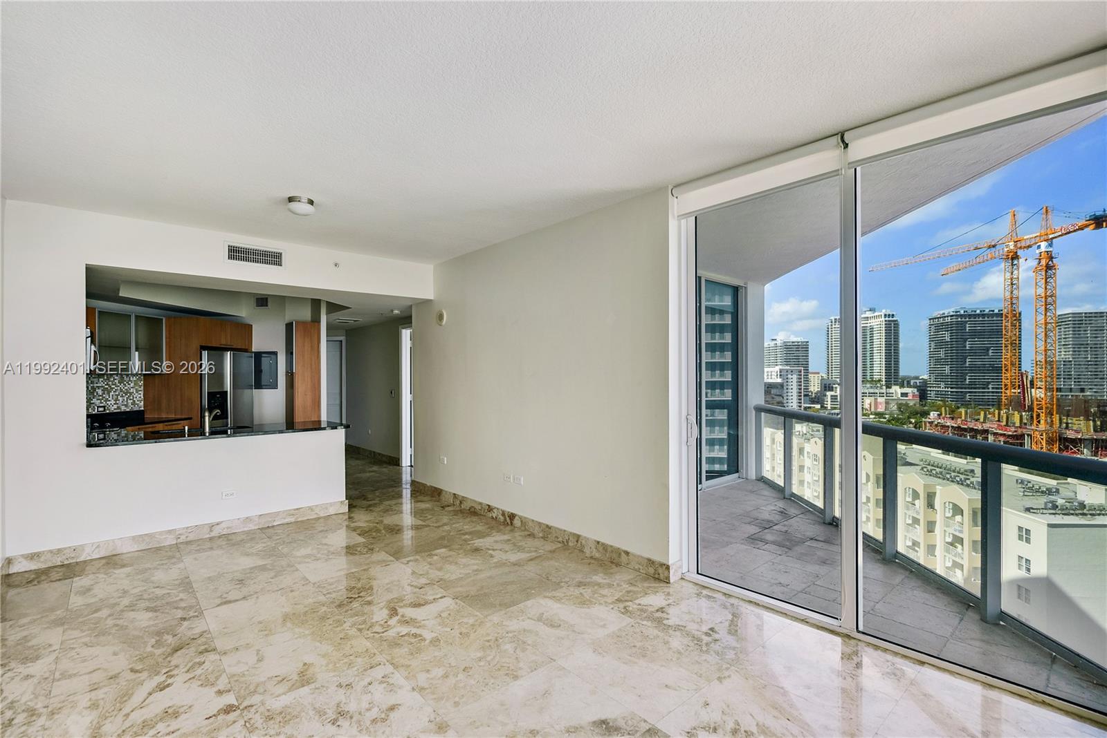 image Platinum Condominium3