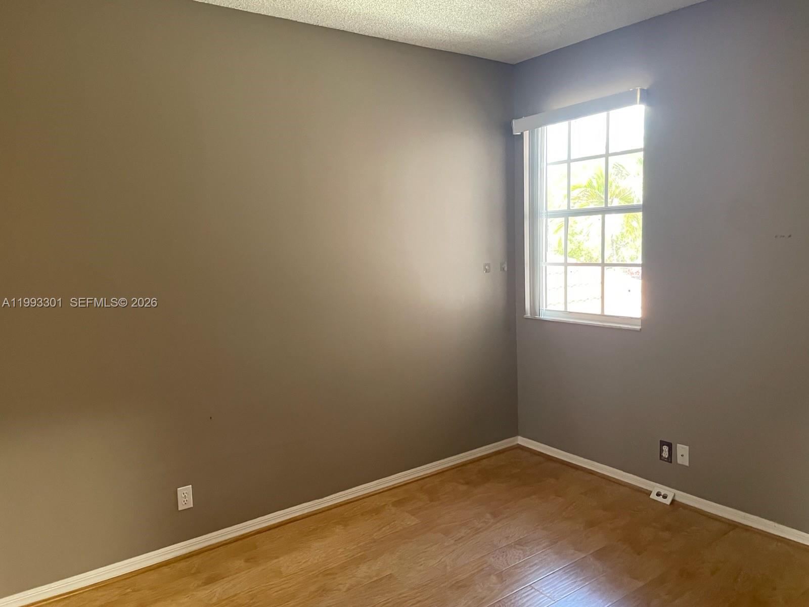 800 Sorrento Dr Weston, FL 33326