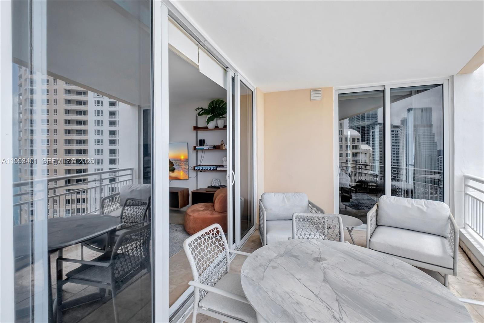 848 Brickell Key Dr #2605 Miami, FL 33131