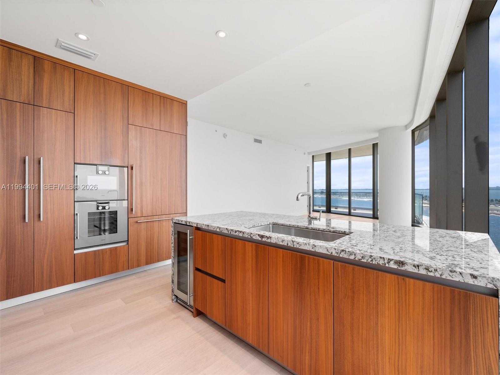 image Una Residences13