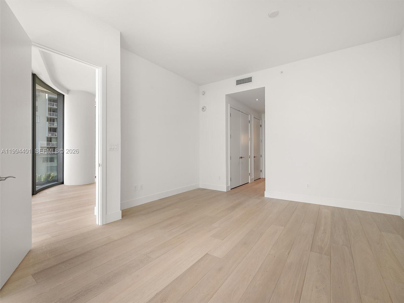 image Una Residences21