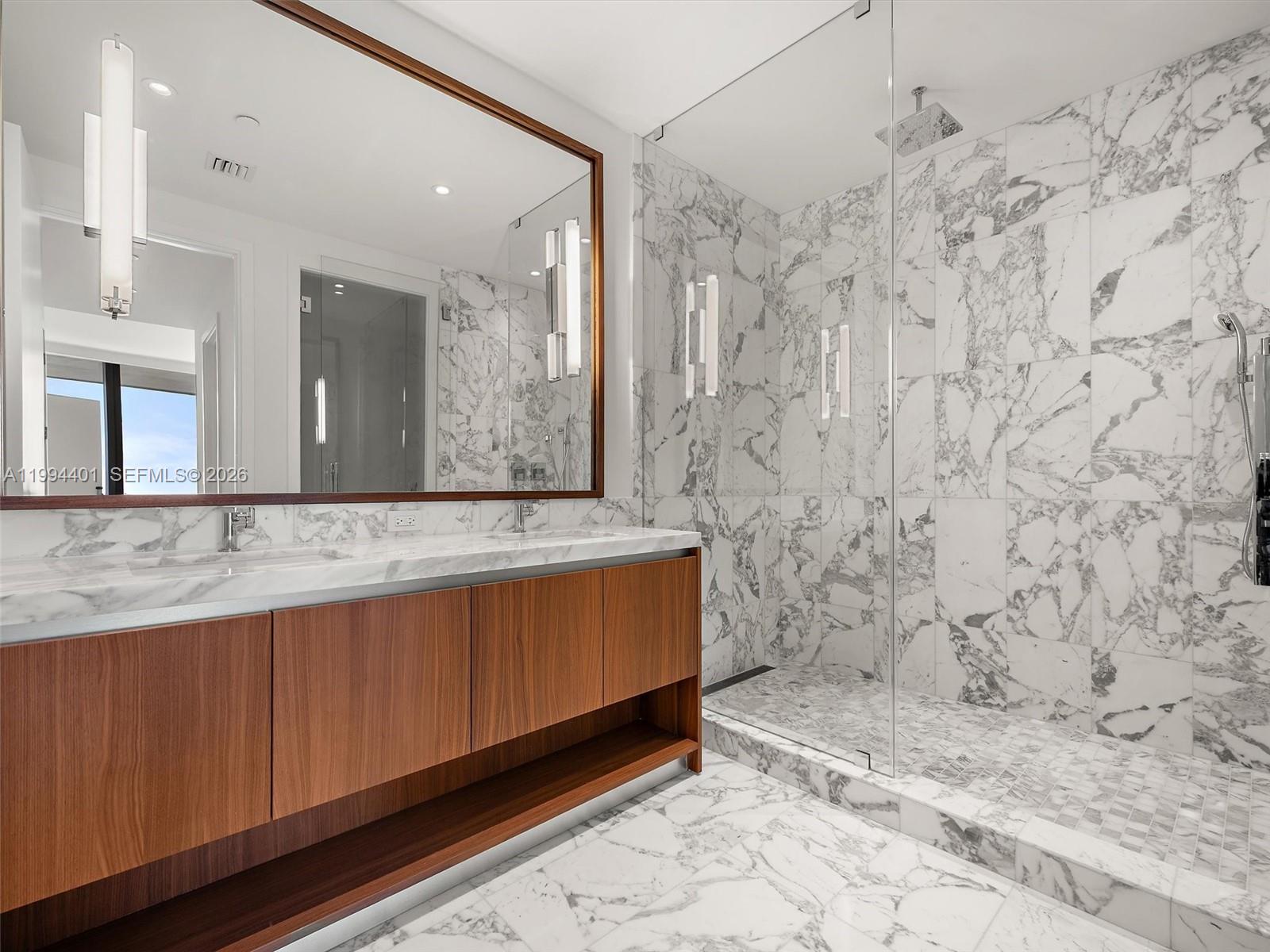 image Una Residences22