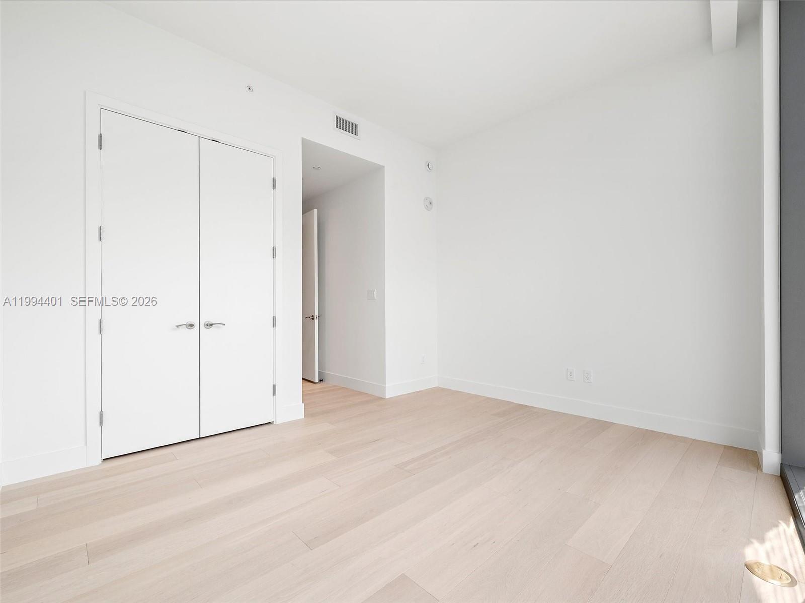 image Una Residences25