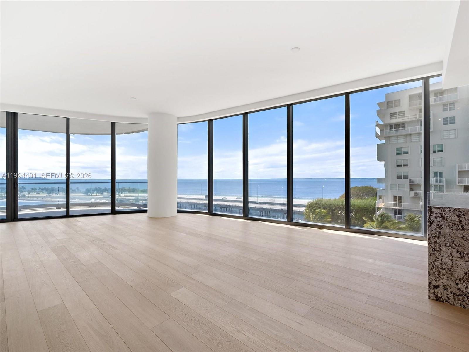 image Una Residences6