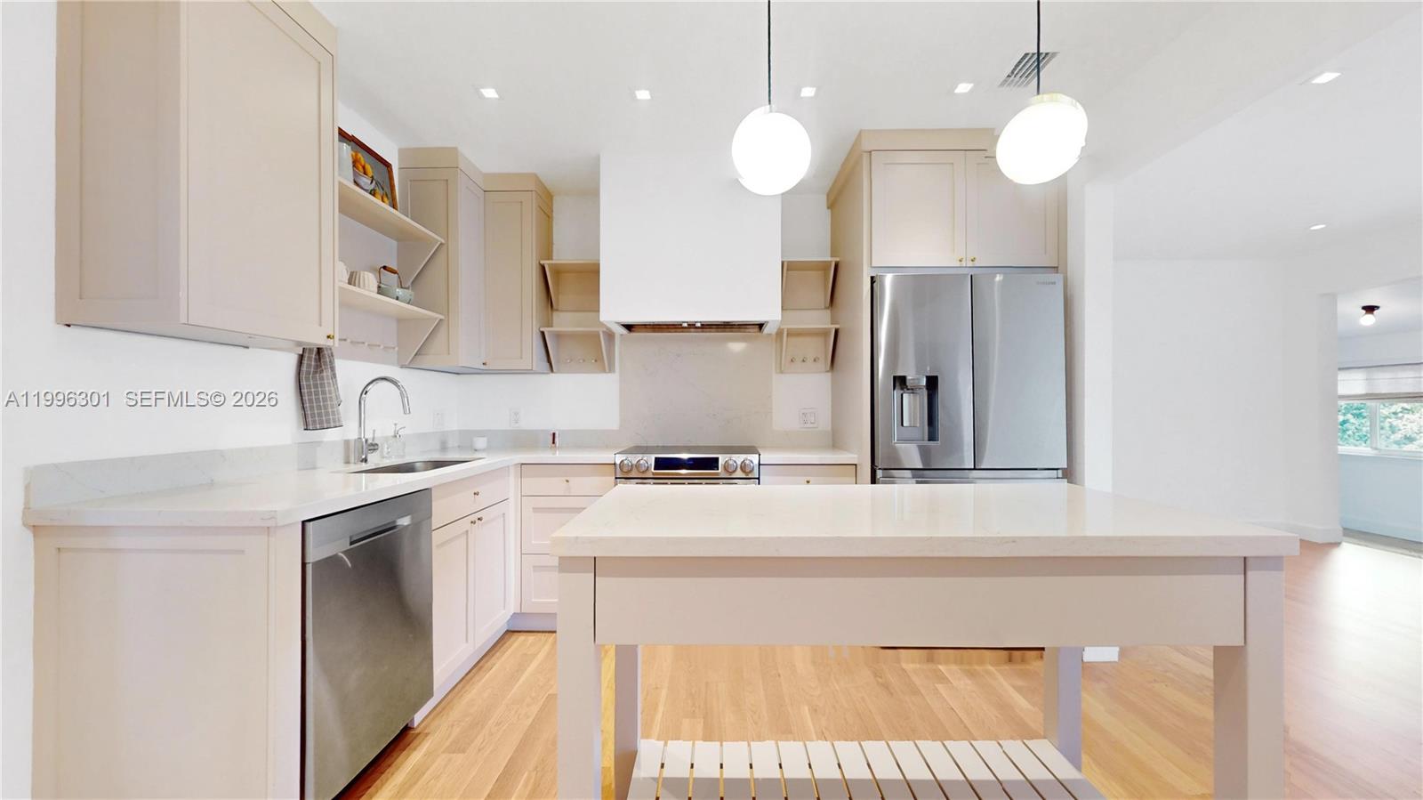 6415 SW 39th St Miami, FL 33155