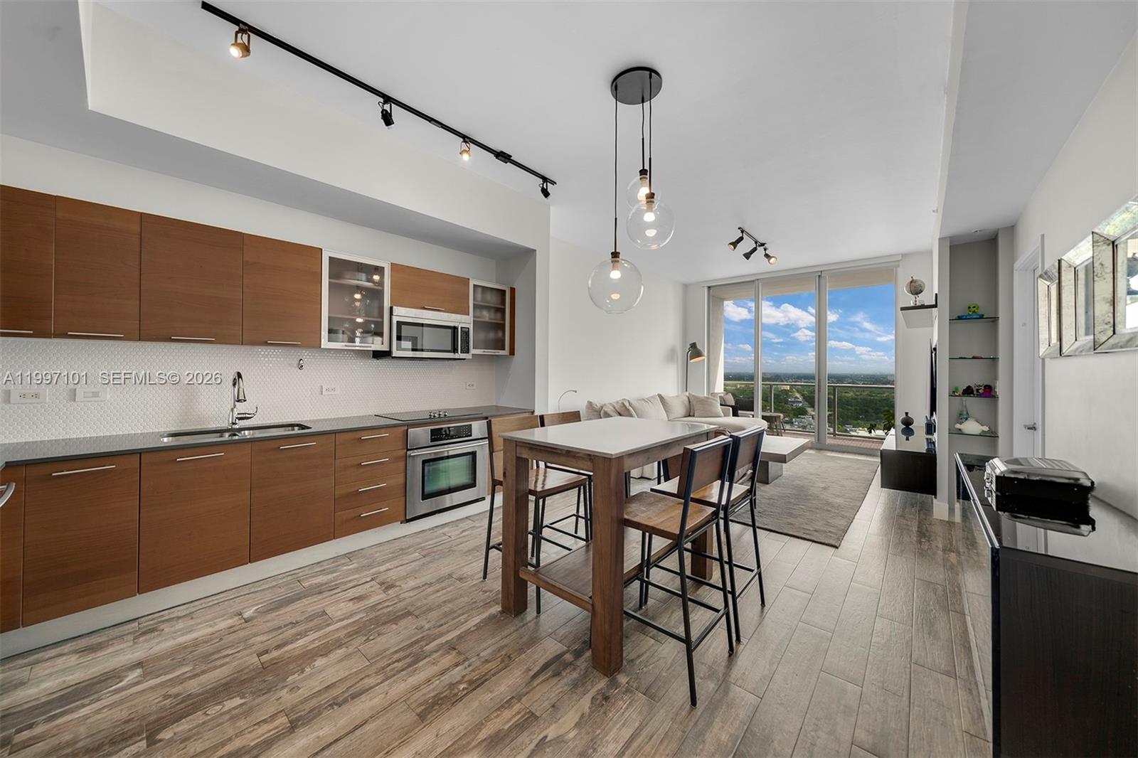 3470 E Coast Ave #H2403 Miami, FL 33137