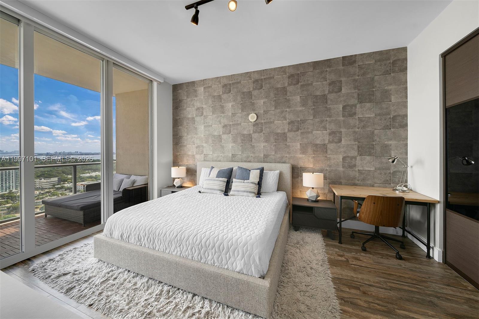 3470 E Coast Ave #H2403 Miami, FL 33137