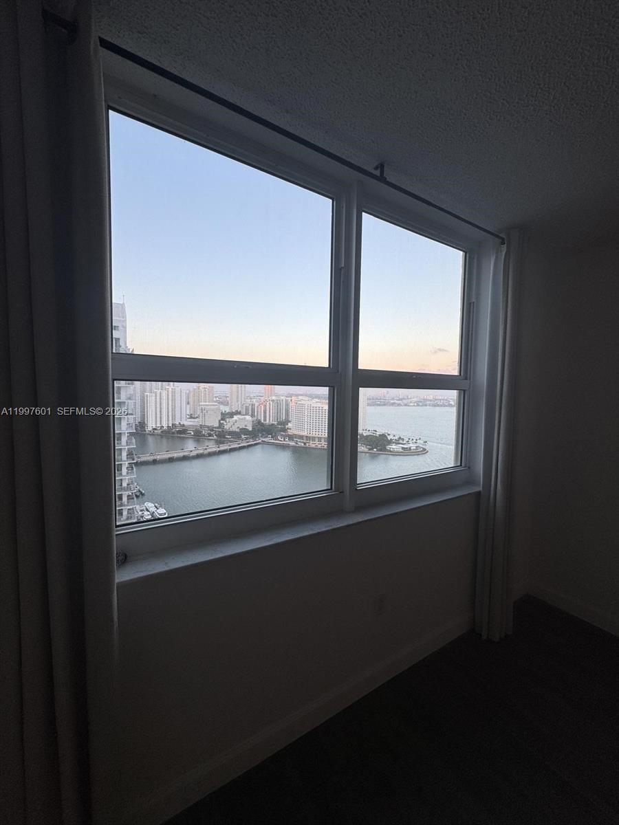 image The Mark on Brickell13
