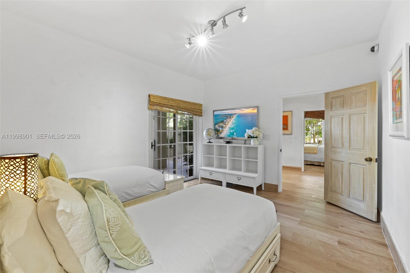 2211 Fisher Is Dr #3101 Miami Beach, FL 33109