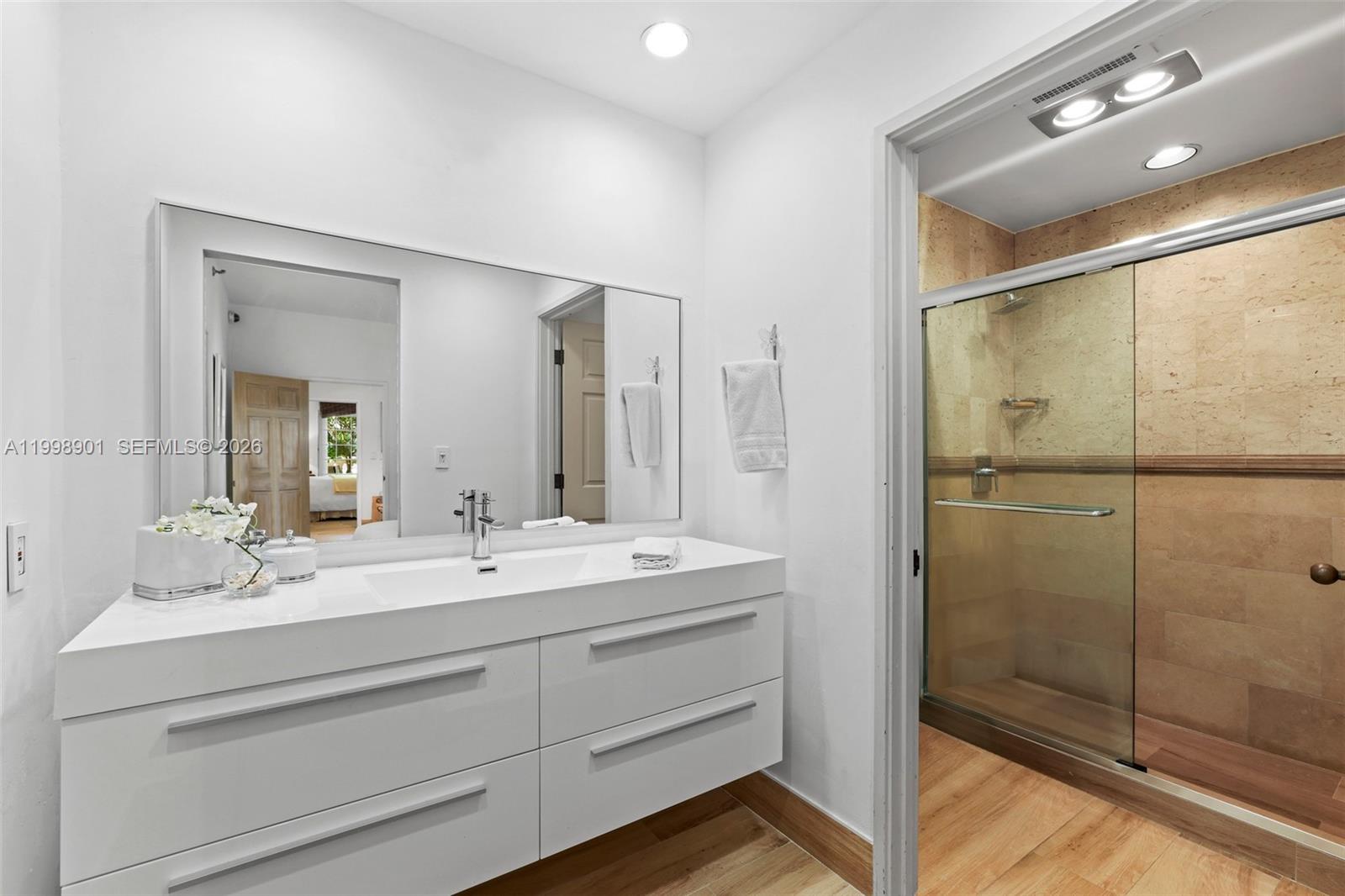 2211 Fisher Is Dr #3101 Miami Beach, FL 33109