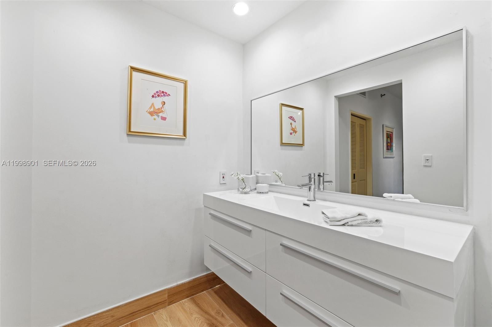 2211 Fisher Is Dr #3101 Miami Beach, FL 33109