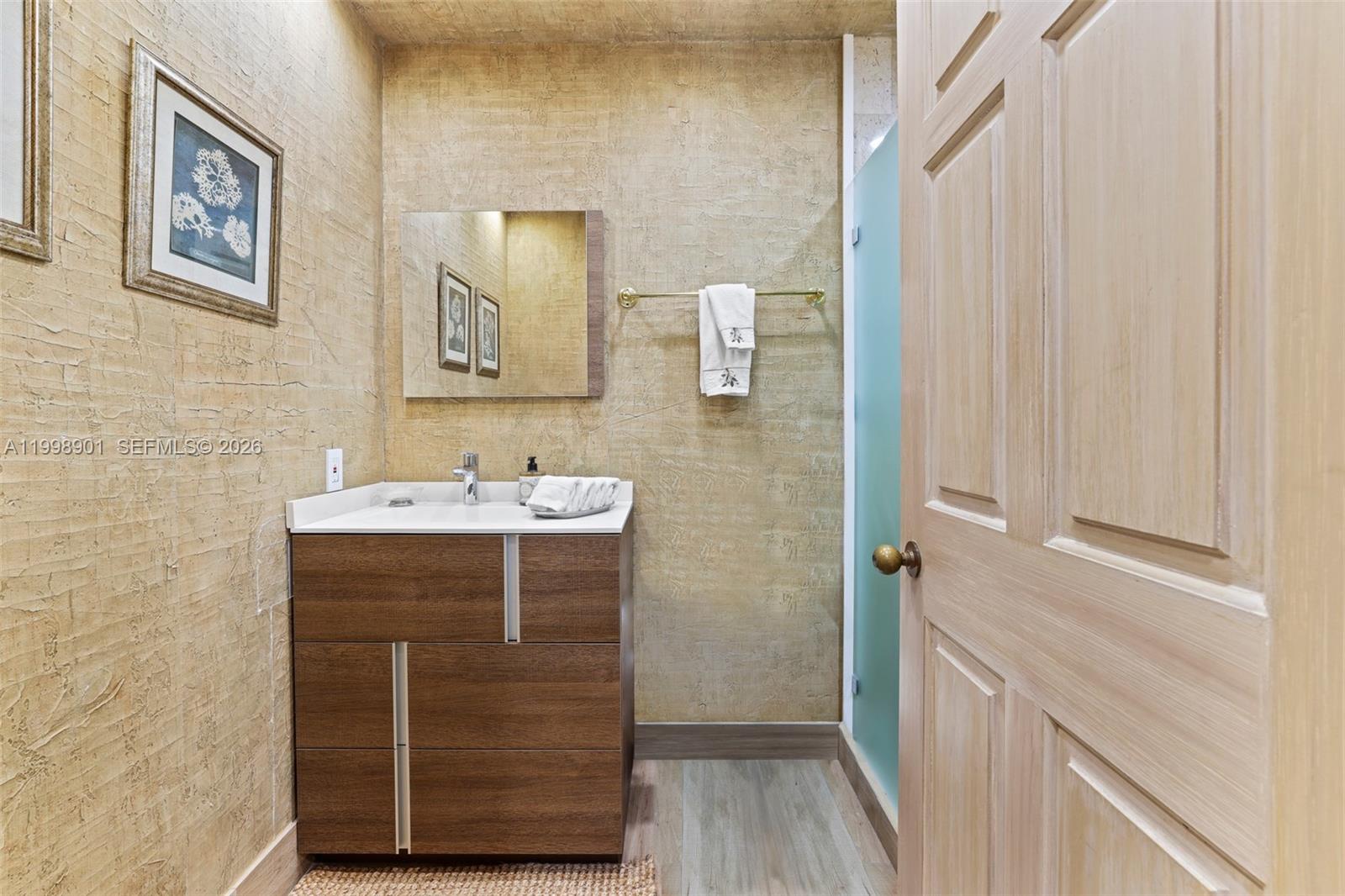 2211 Fisher Is Dr #3101 Miami Beach, FL 33109