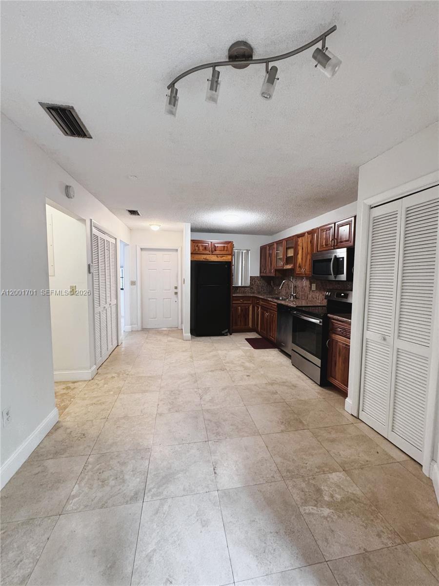 3054 Center St #3054 Miami, FL 33133