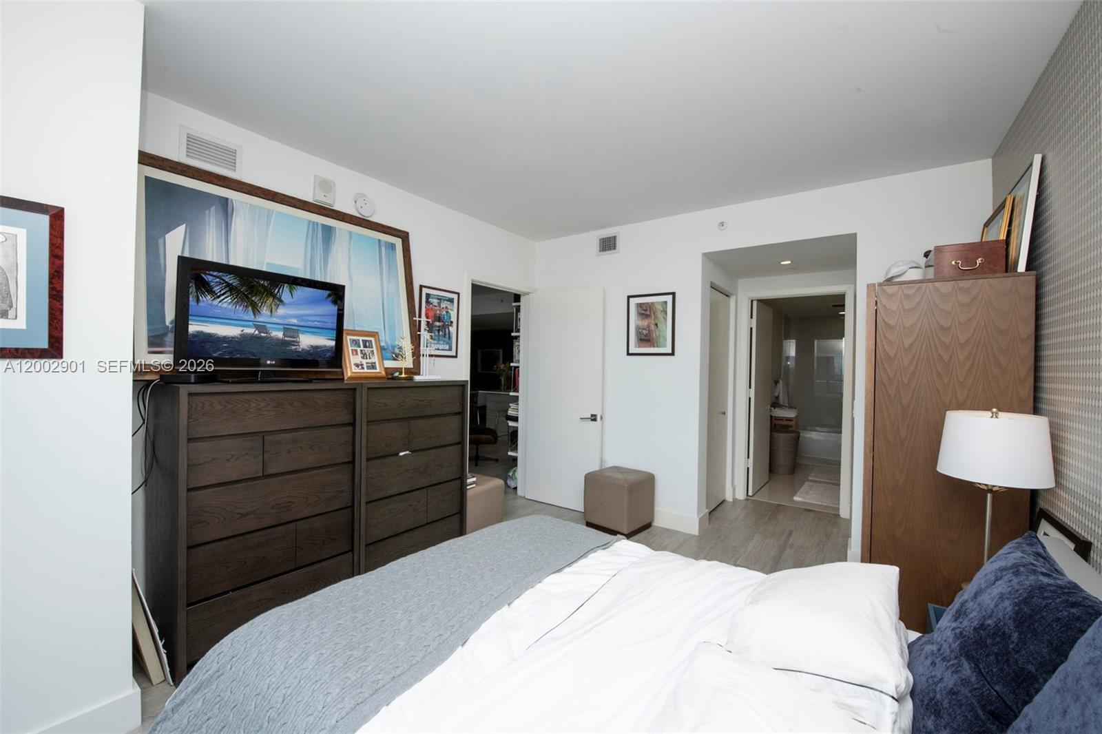 121 NE 34th St #1607 Miami, FL 33137