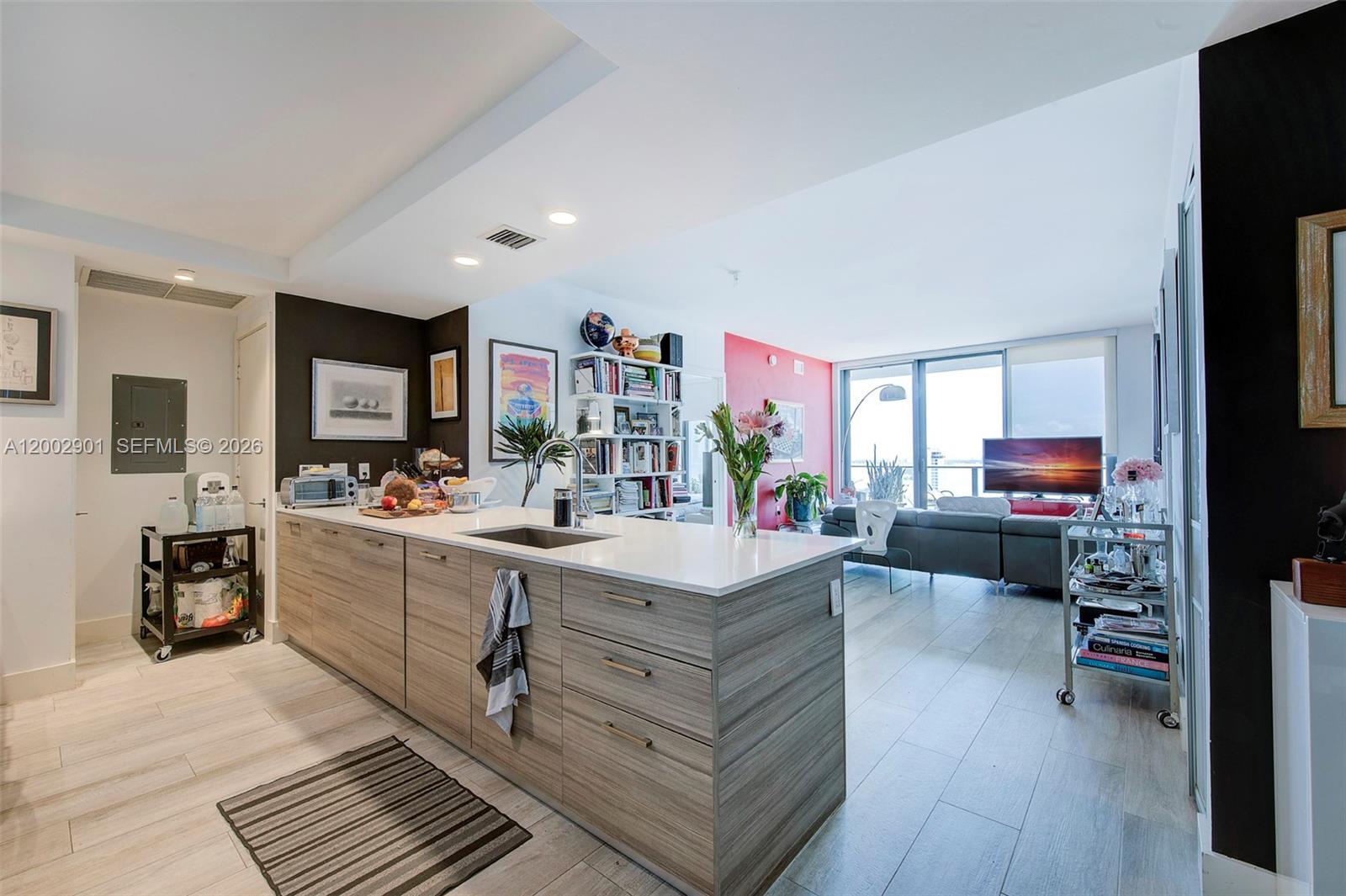 121 NE 34th St #1607 Miami, FL 33137