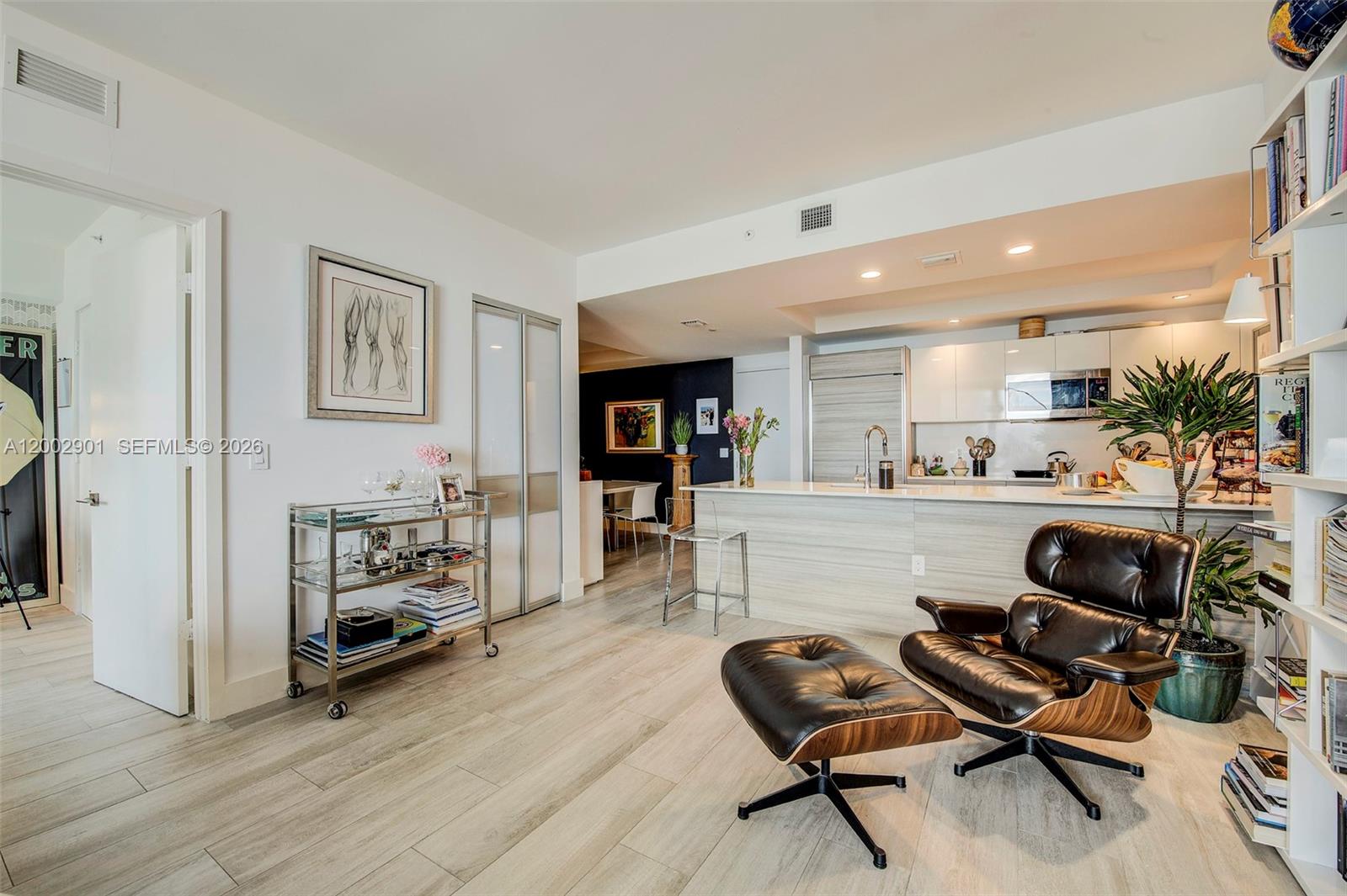 121 NE 34th St #1607 Miami, FL 33137