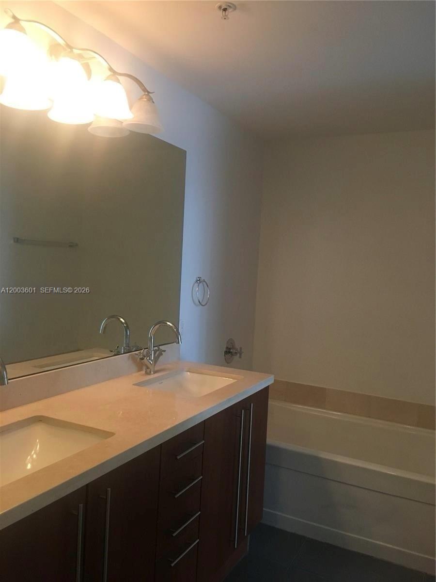 image Axis on Brickell North12