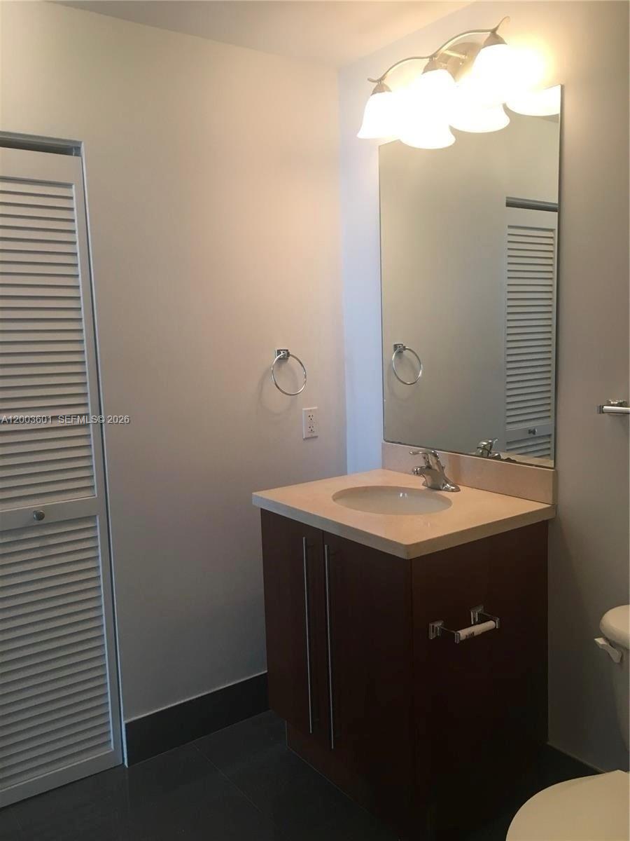 image Axis on Brickell North14