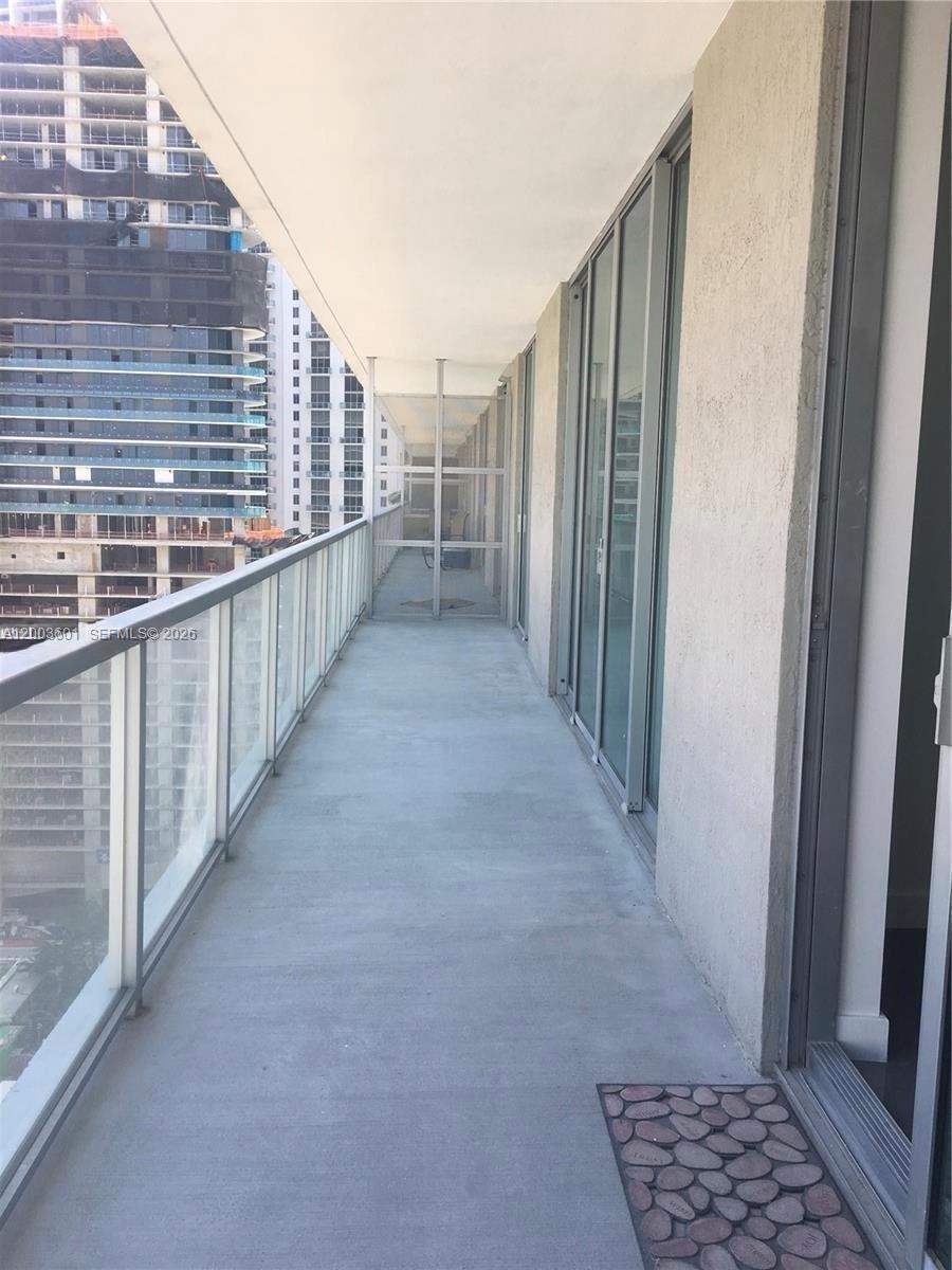 image Axis on Brickell North16