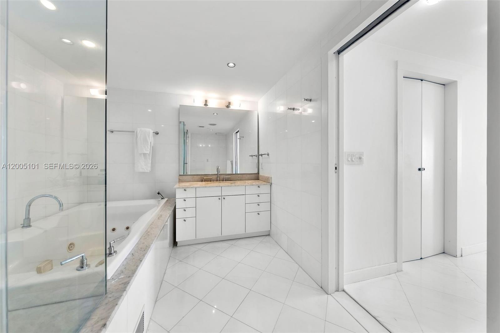 image Bentley Bay South7
