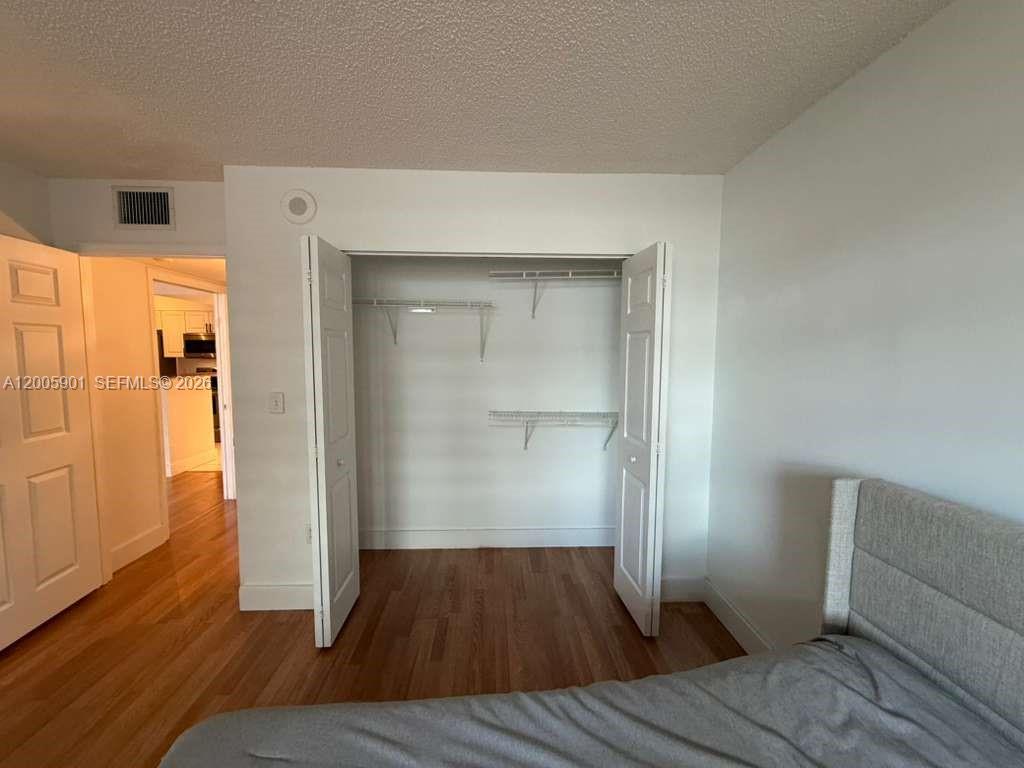 image The Mark on Brickell16