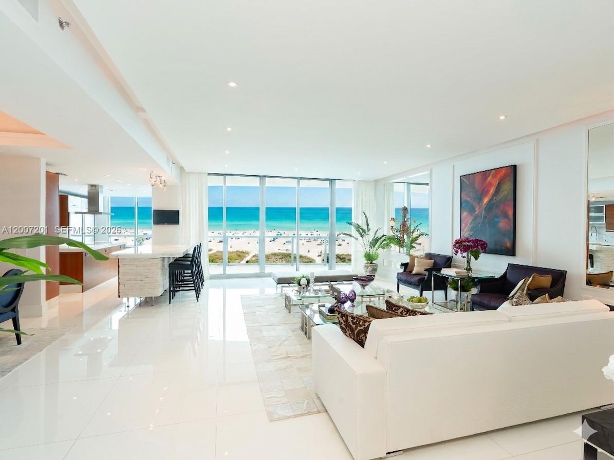 5959 Collins Ave #906 Miami Beach, FL 33140