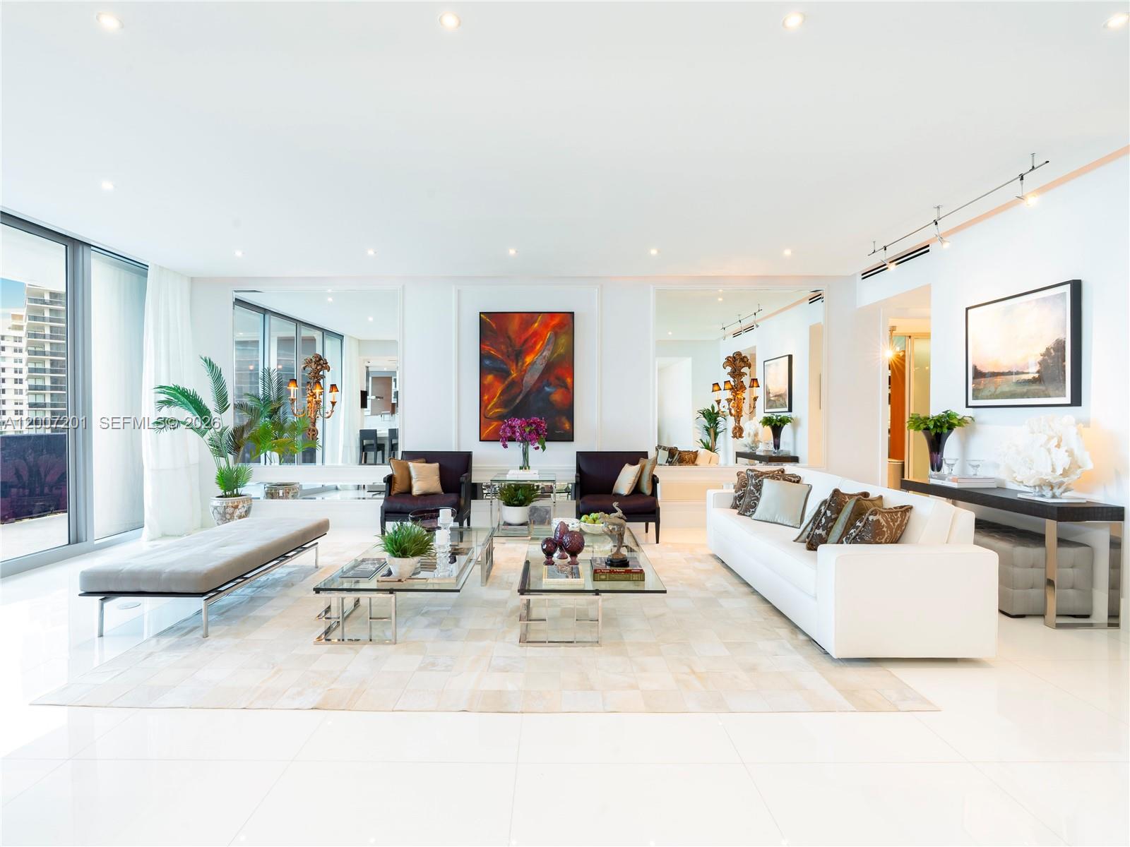 5959 Collins Ave #906 Miami Beach, FL 33140