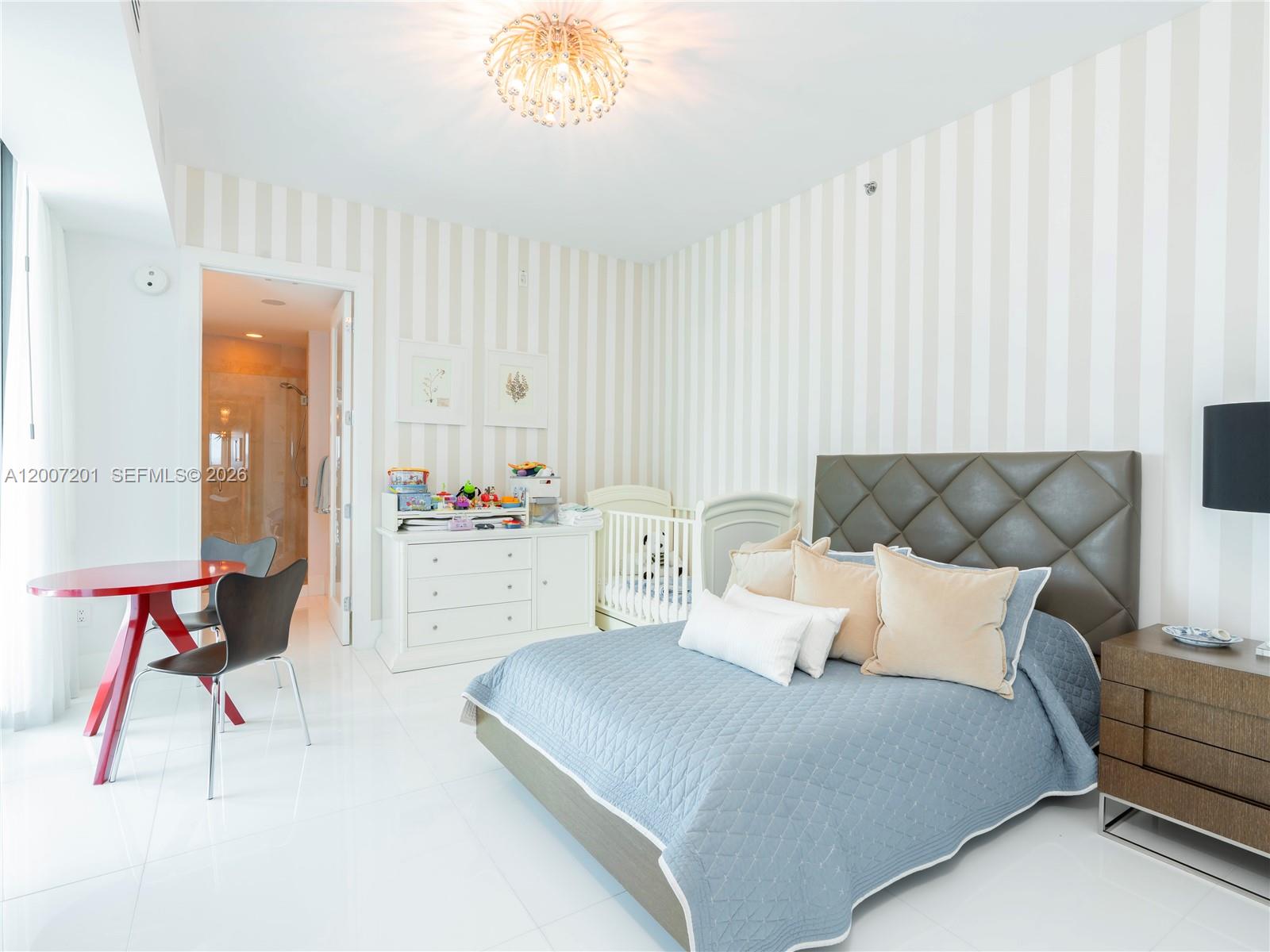 5959 Collins Ave #906 Miami Beach, FL 33140