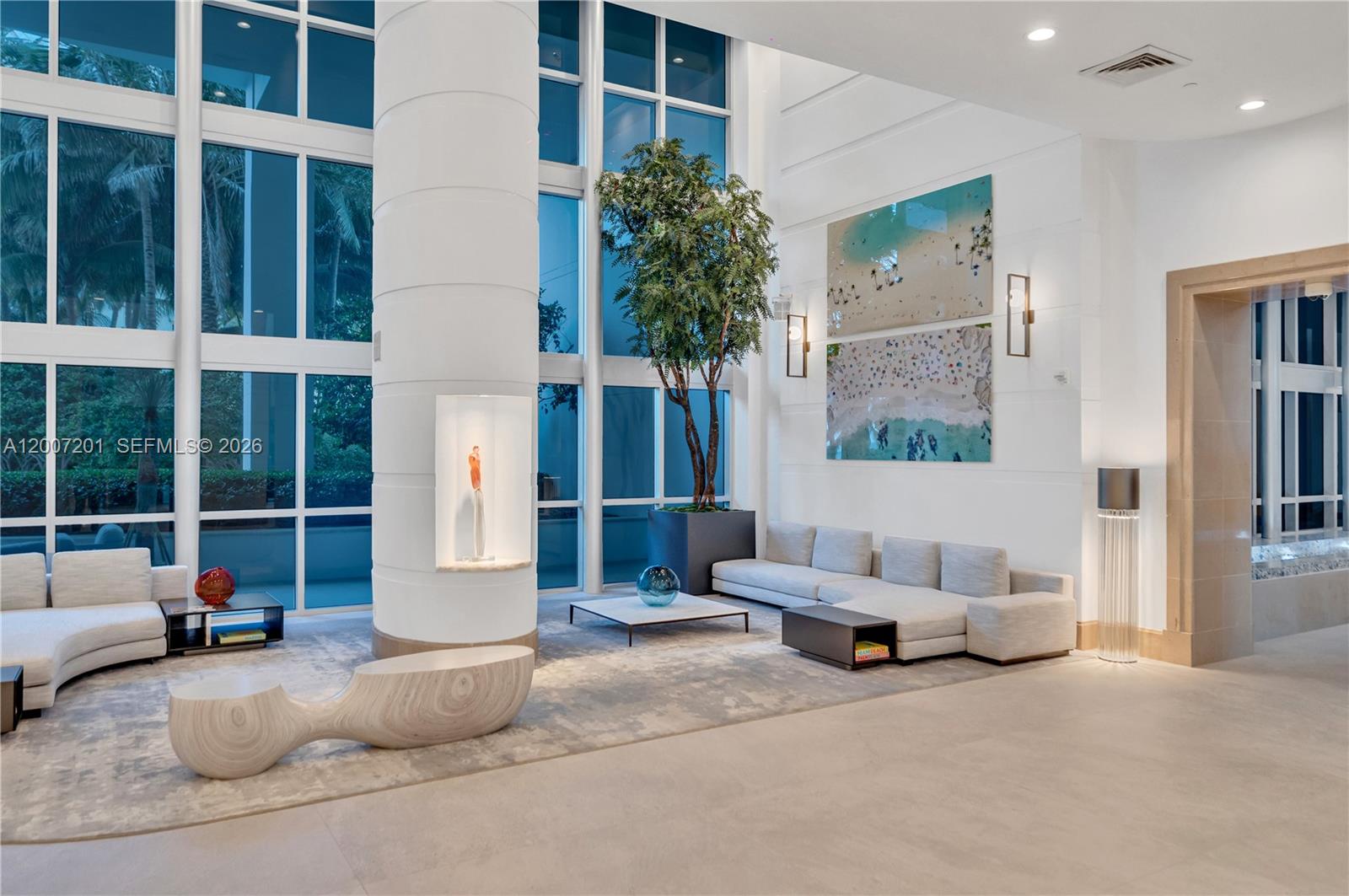 5959 Collins Ave #906 Miami Beach, FL 33140