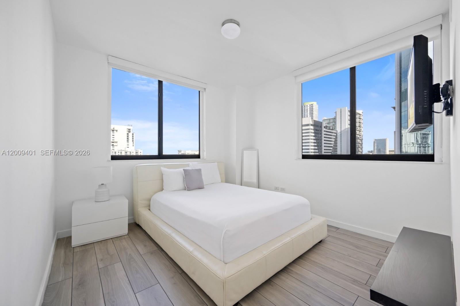 image Nine at Mary Brickell Village15